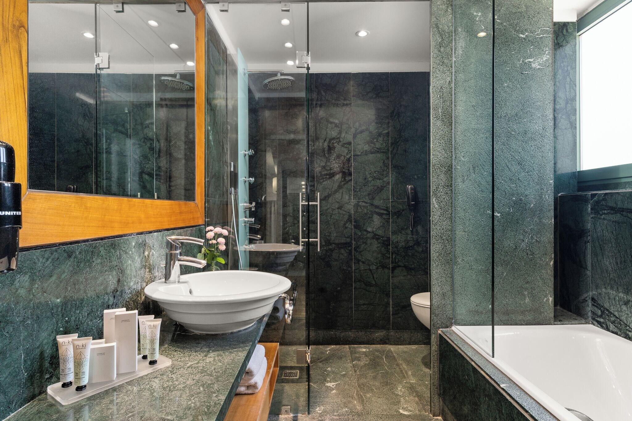 Junior Suite with Views