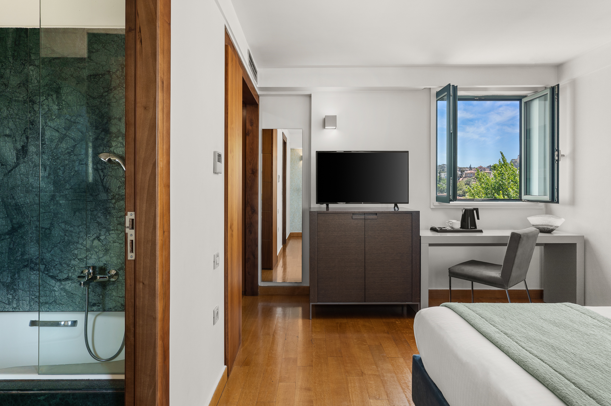 Double or Twin Deluxe