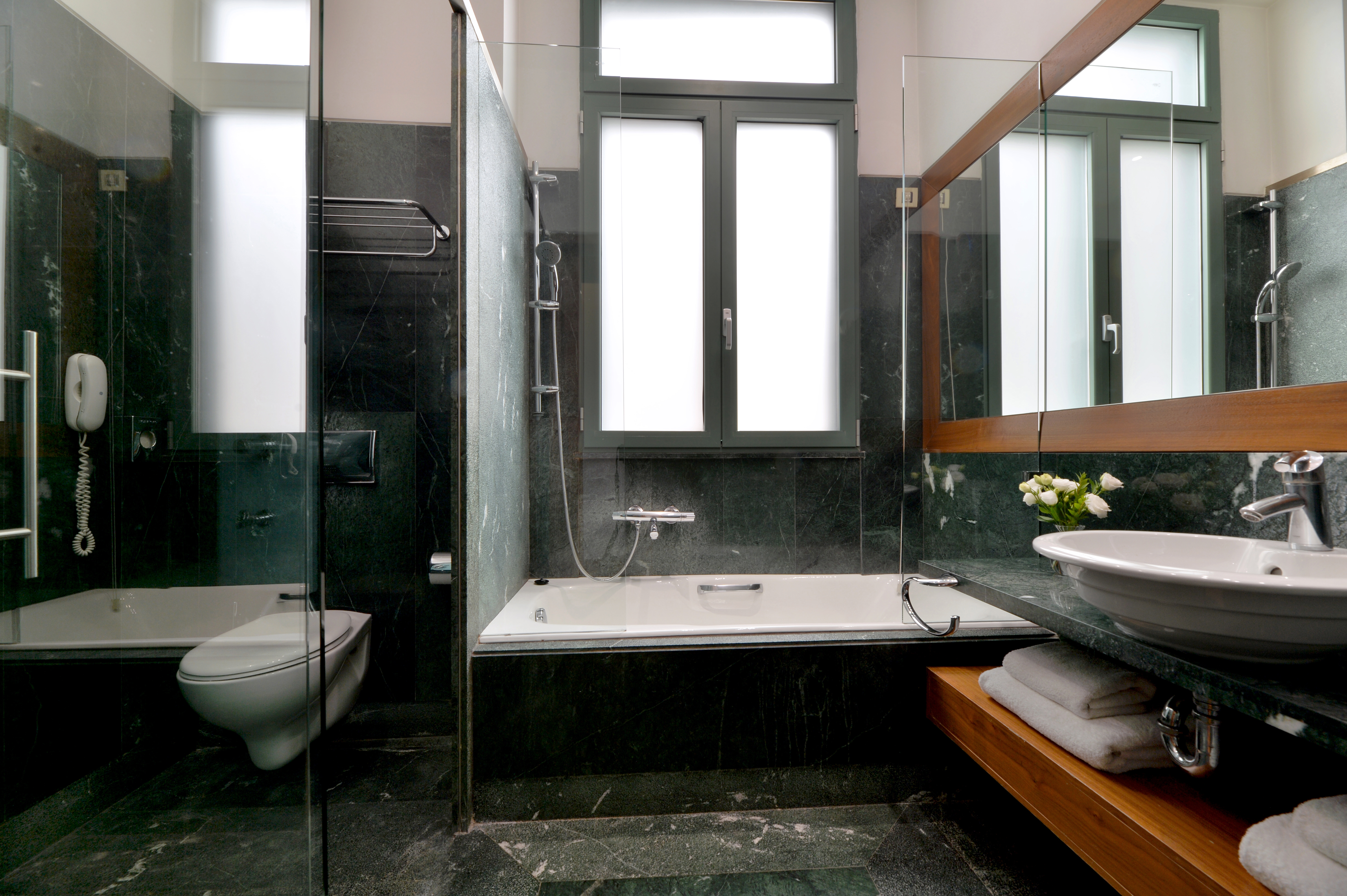 Double or Twin Deluxe