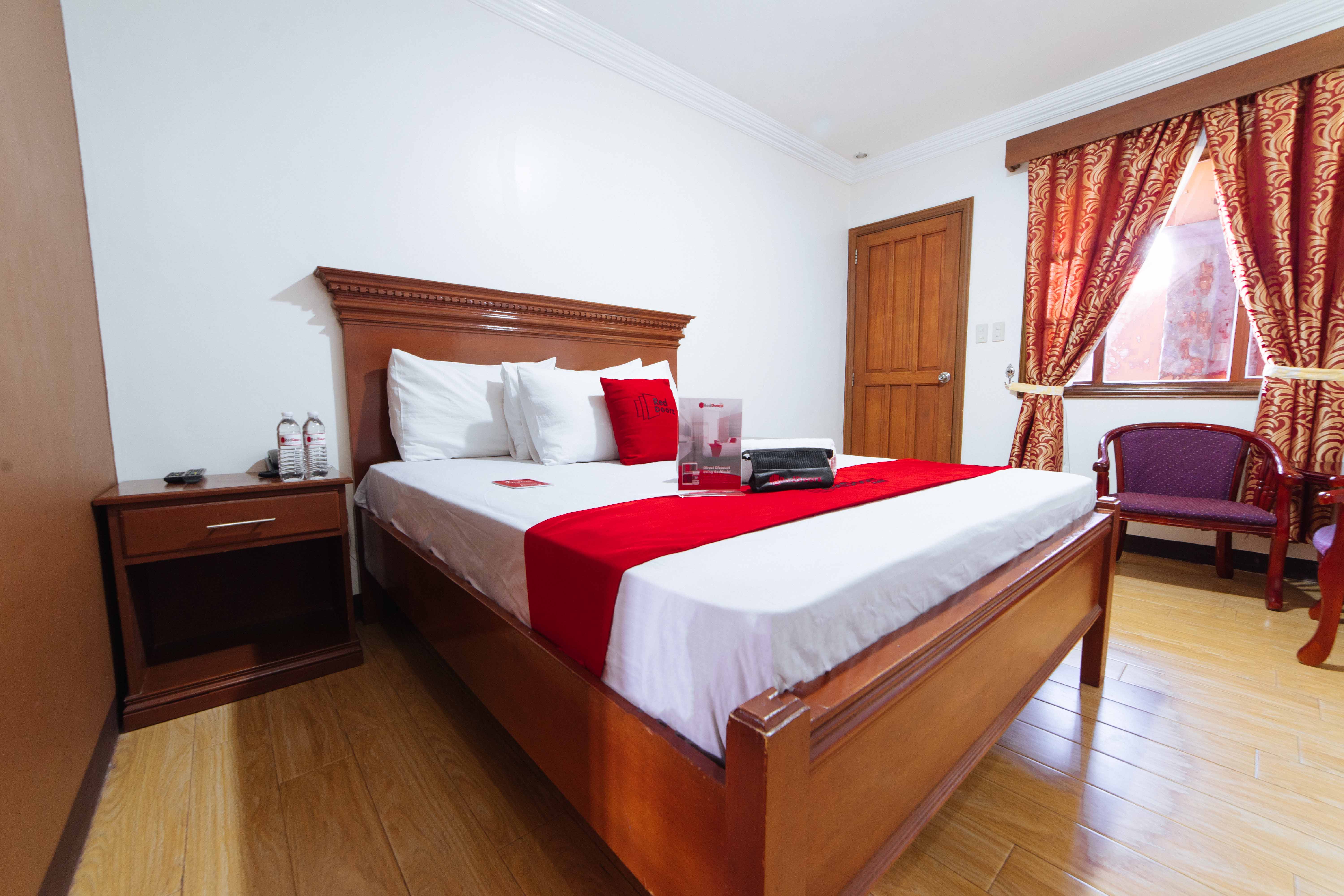 Double Queen Size Bed