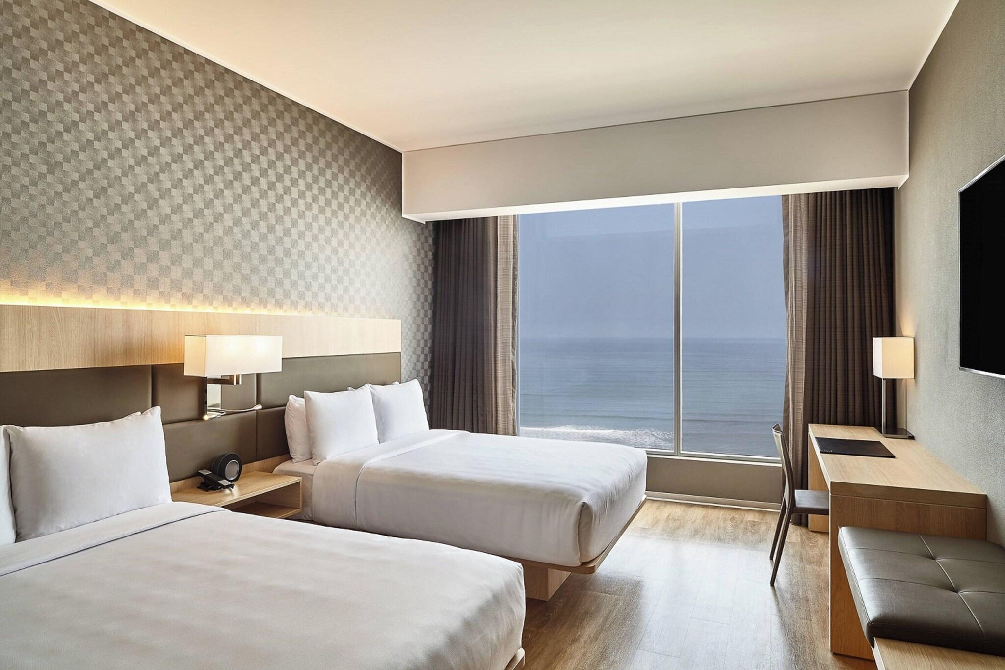 Room Deluxe Ocean Front