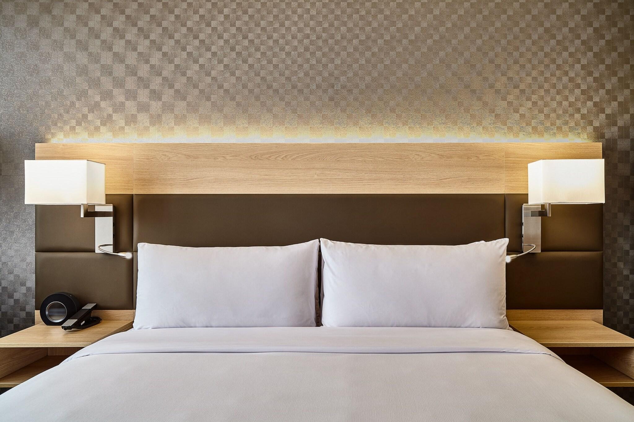 Double Deluxe Ocean Front