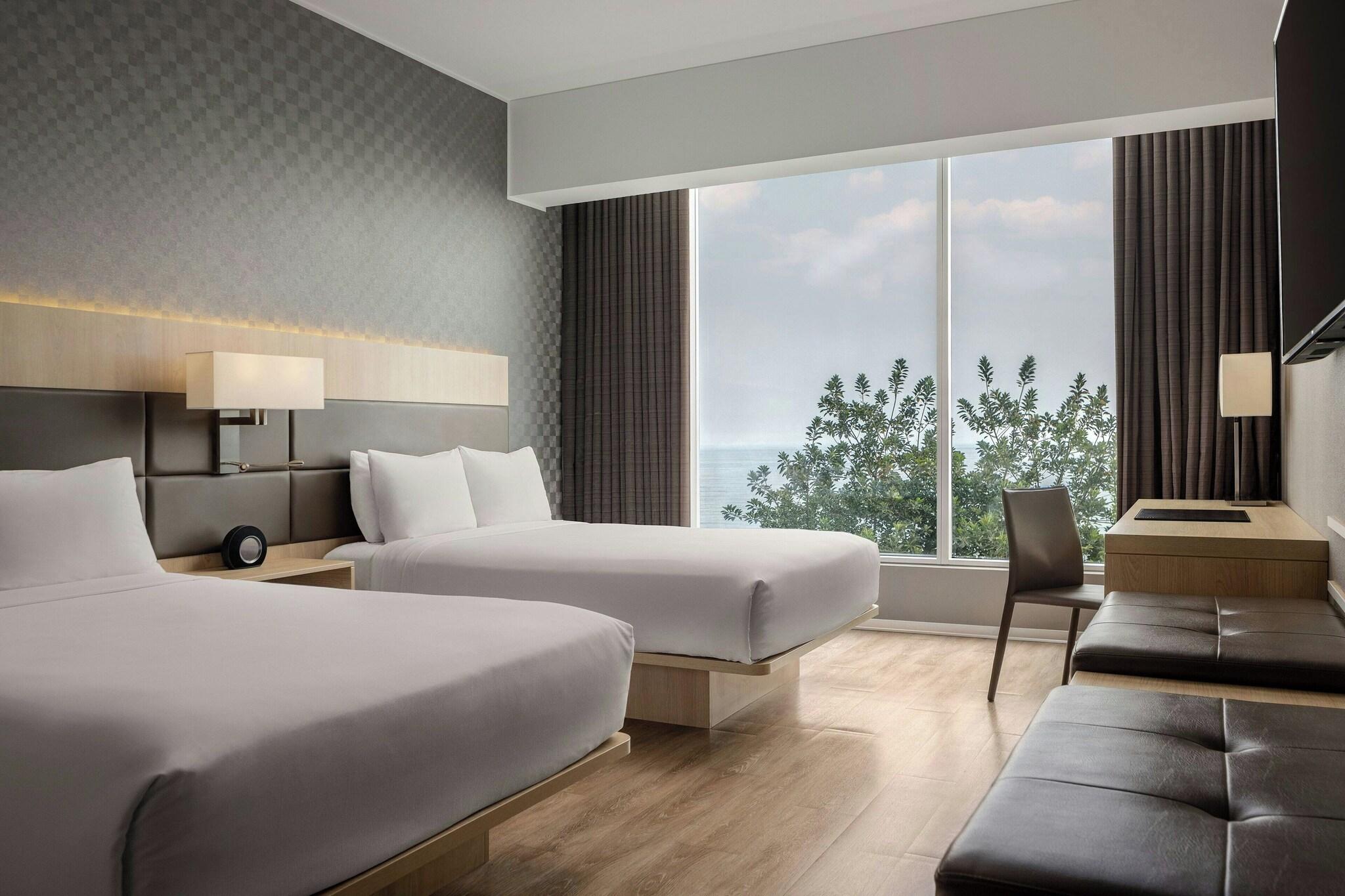 Room Deluxe Partial Ocean View