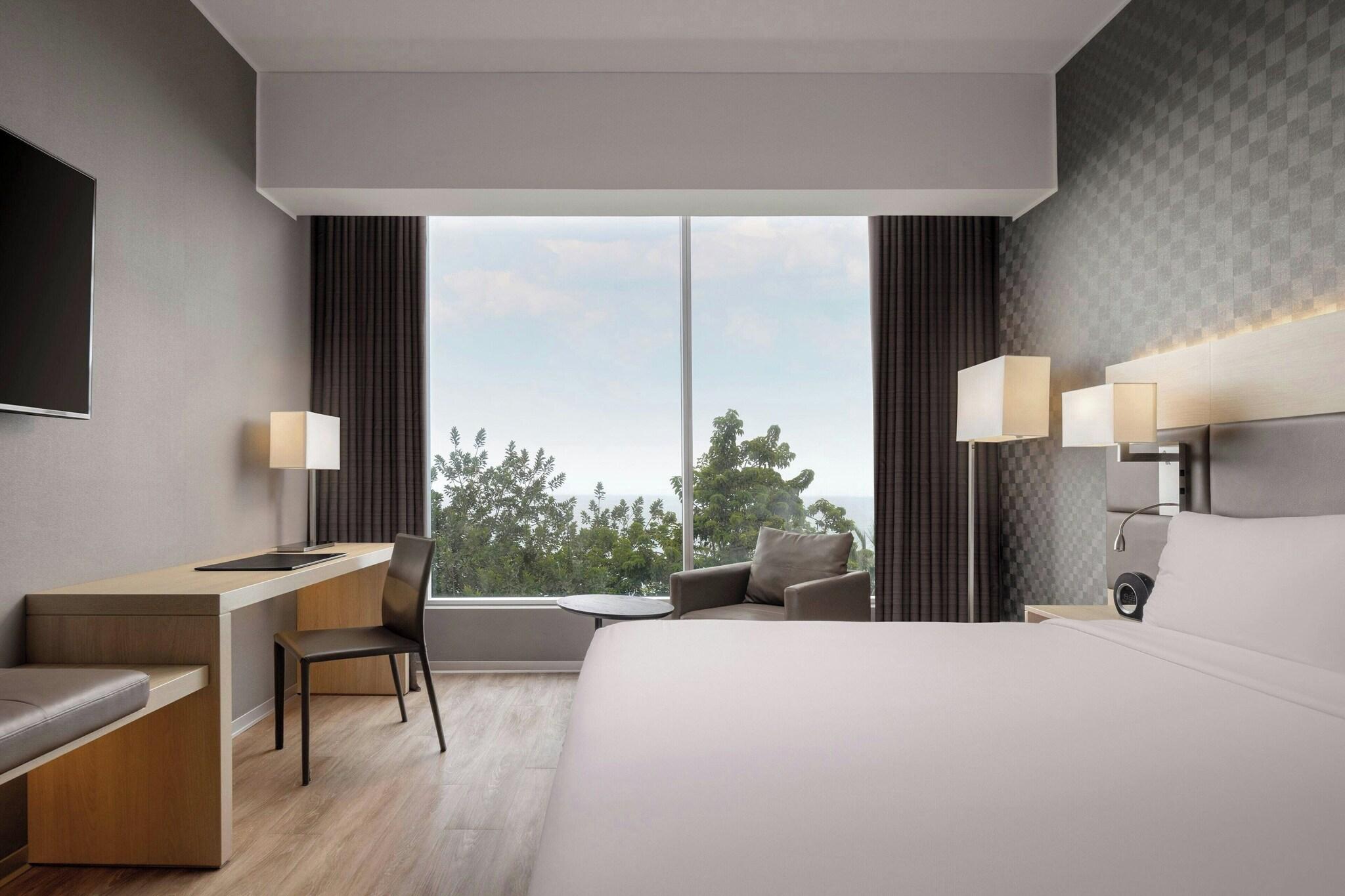 Double Deluxe Partial Ocean View