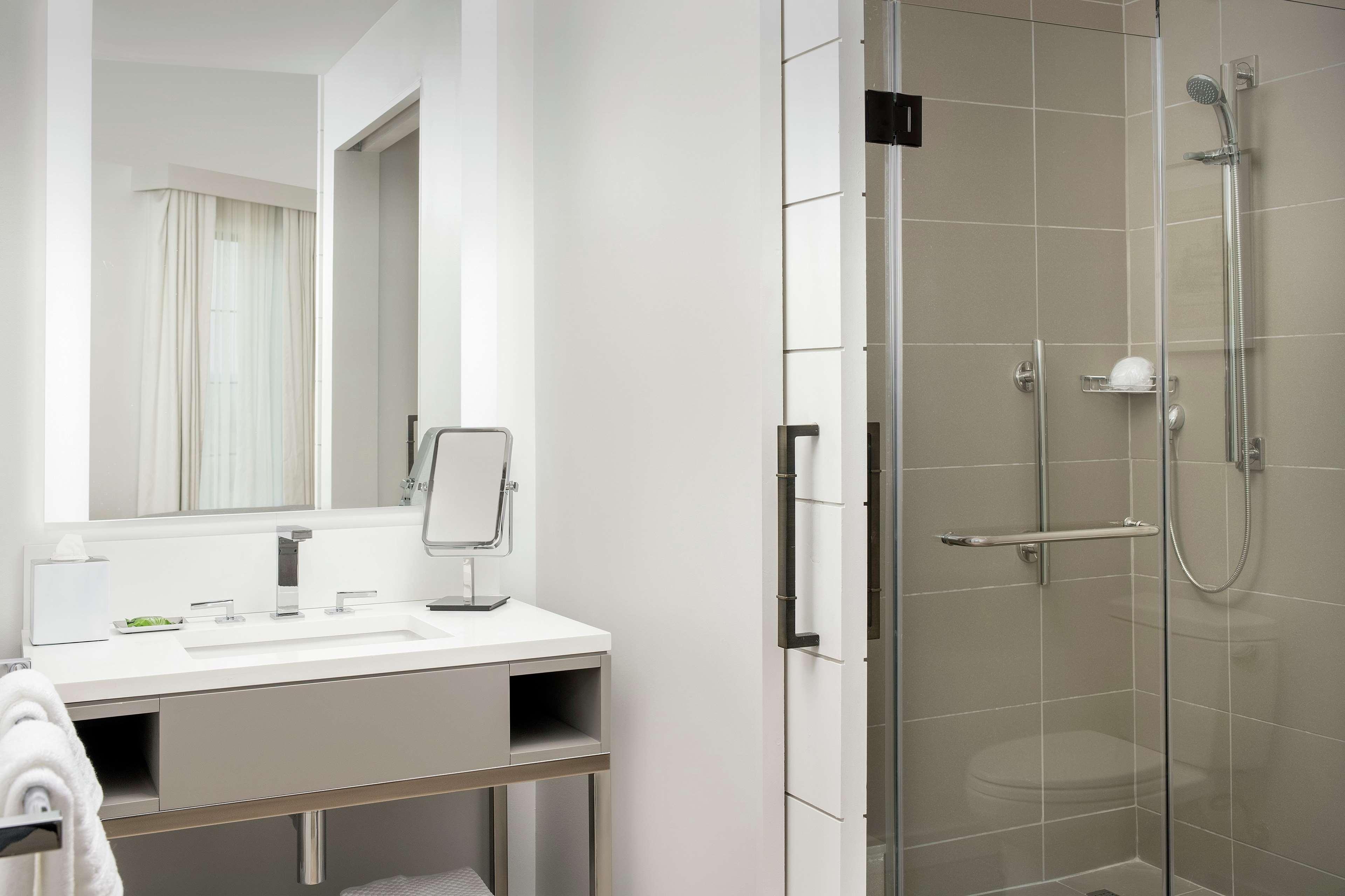 Studio King Size Bed