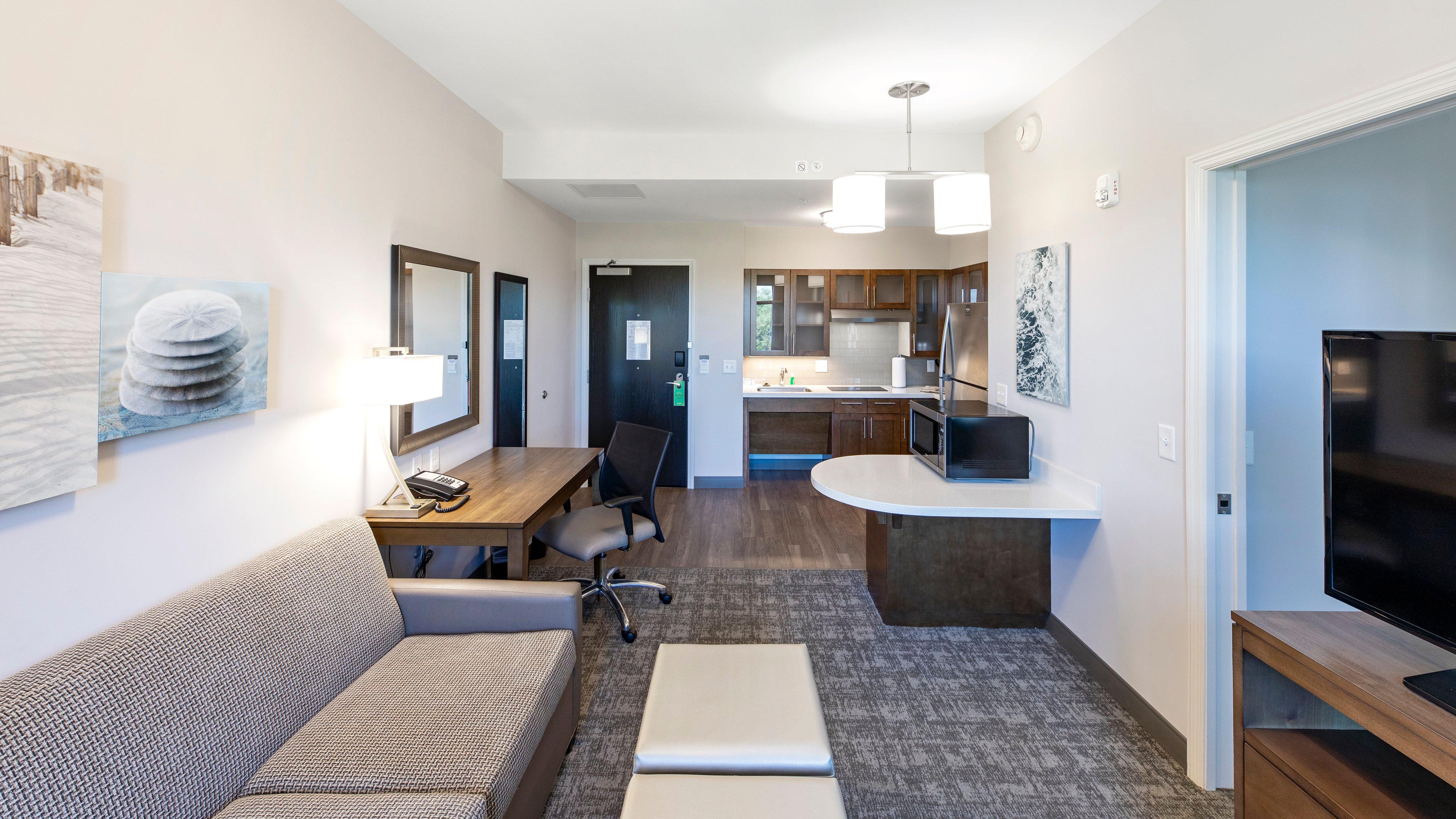 Suite Pool View One Bedroom