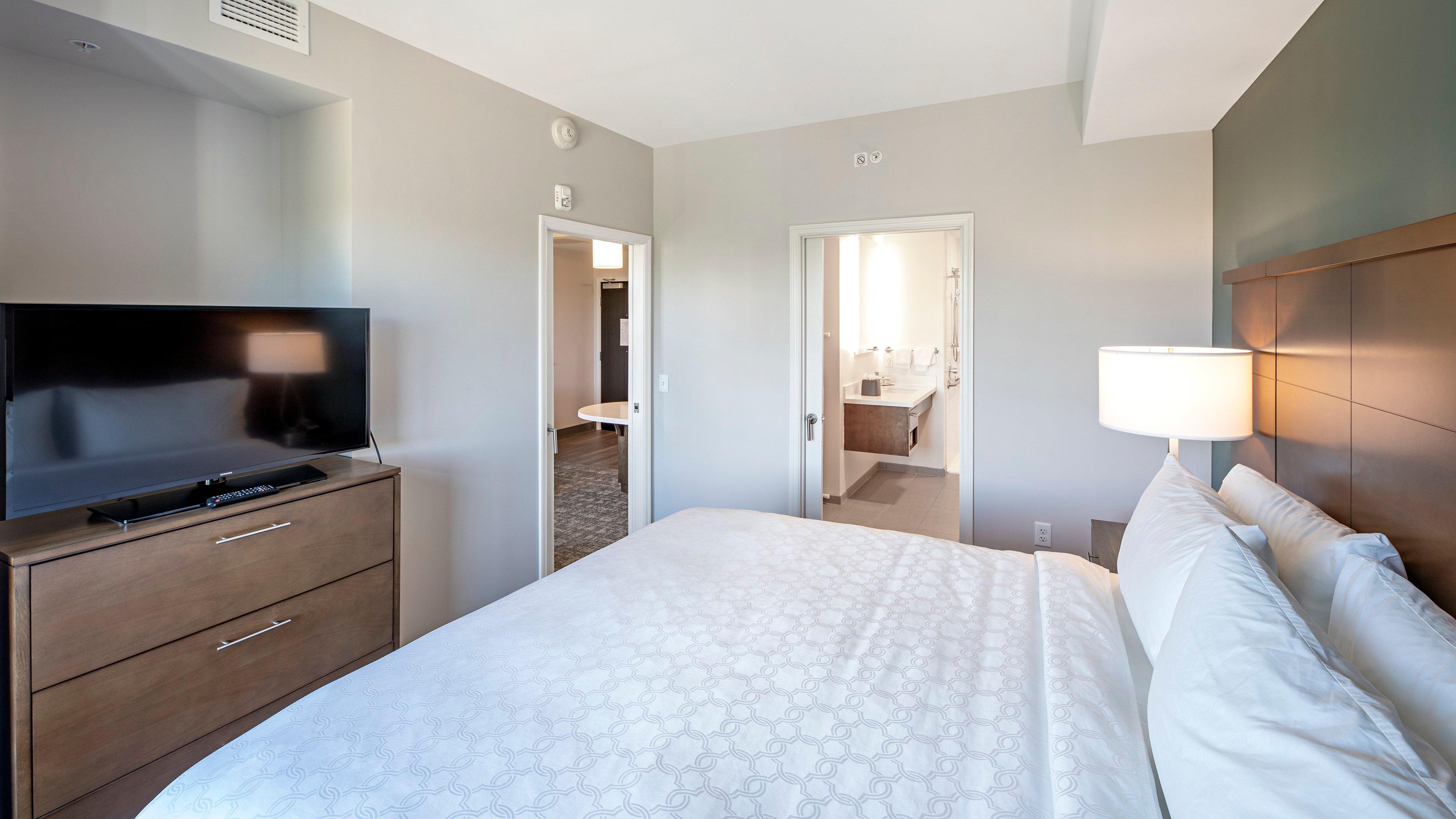 Suite Pool View One Bedroom