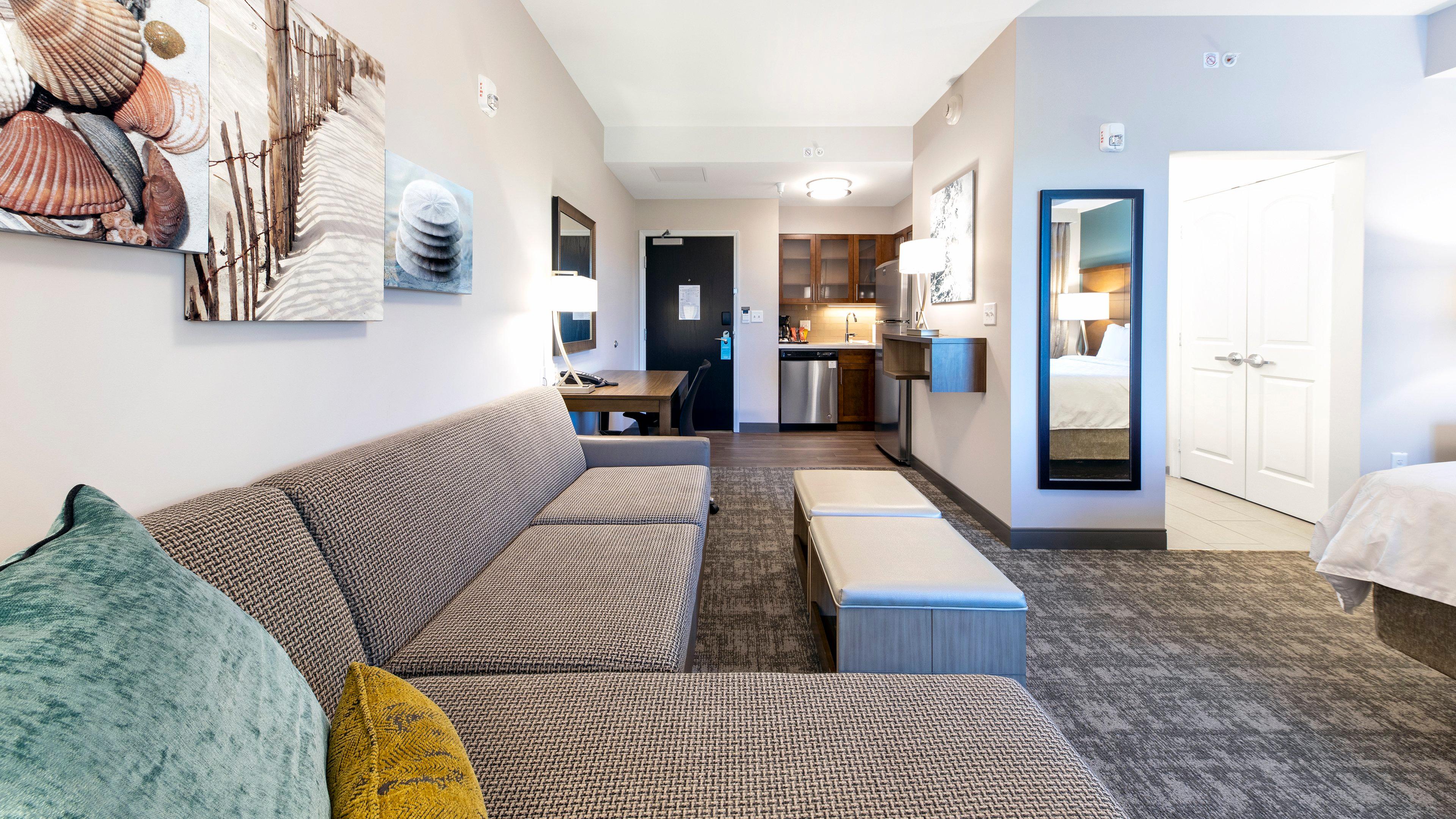 Studio Accessible-queen Size Bed