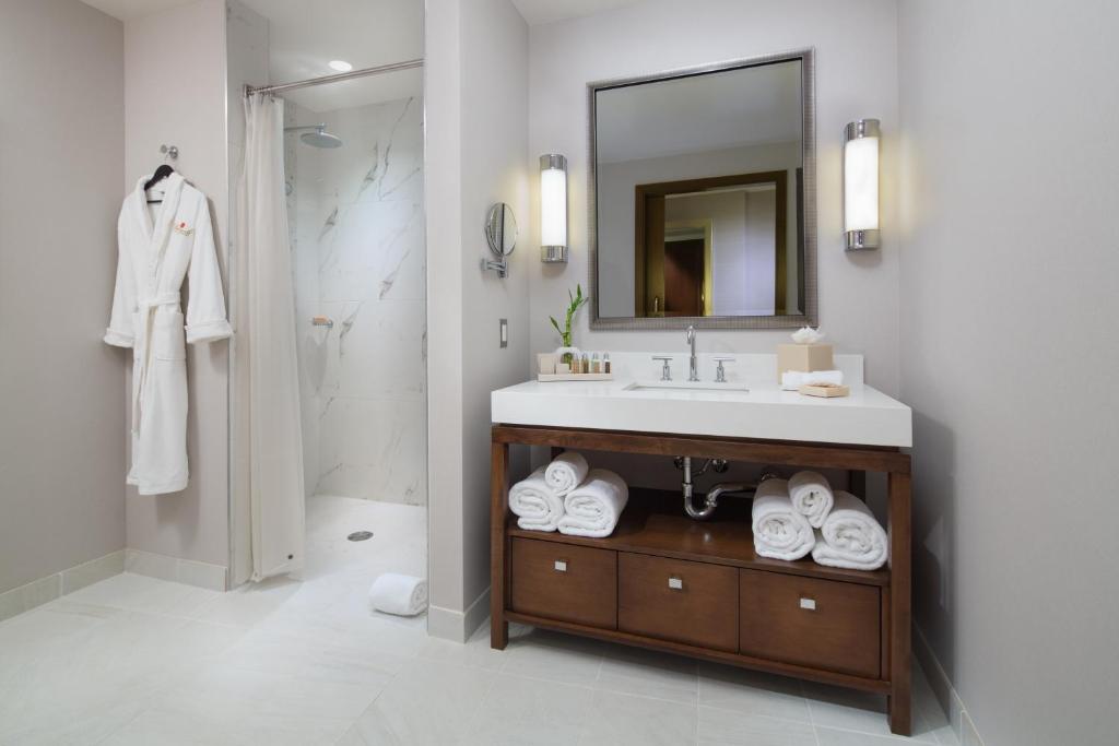 Double Two Queen Beds