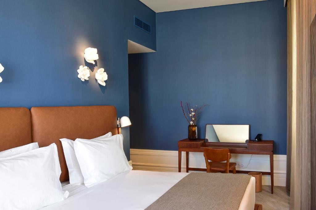 Double or Twin Connecting Room