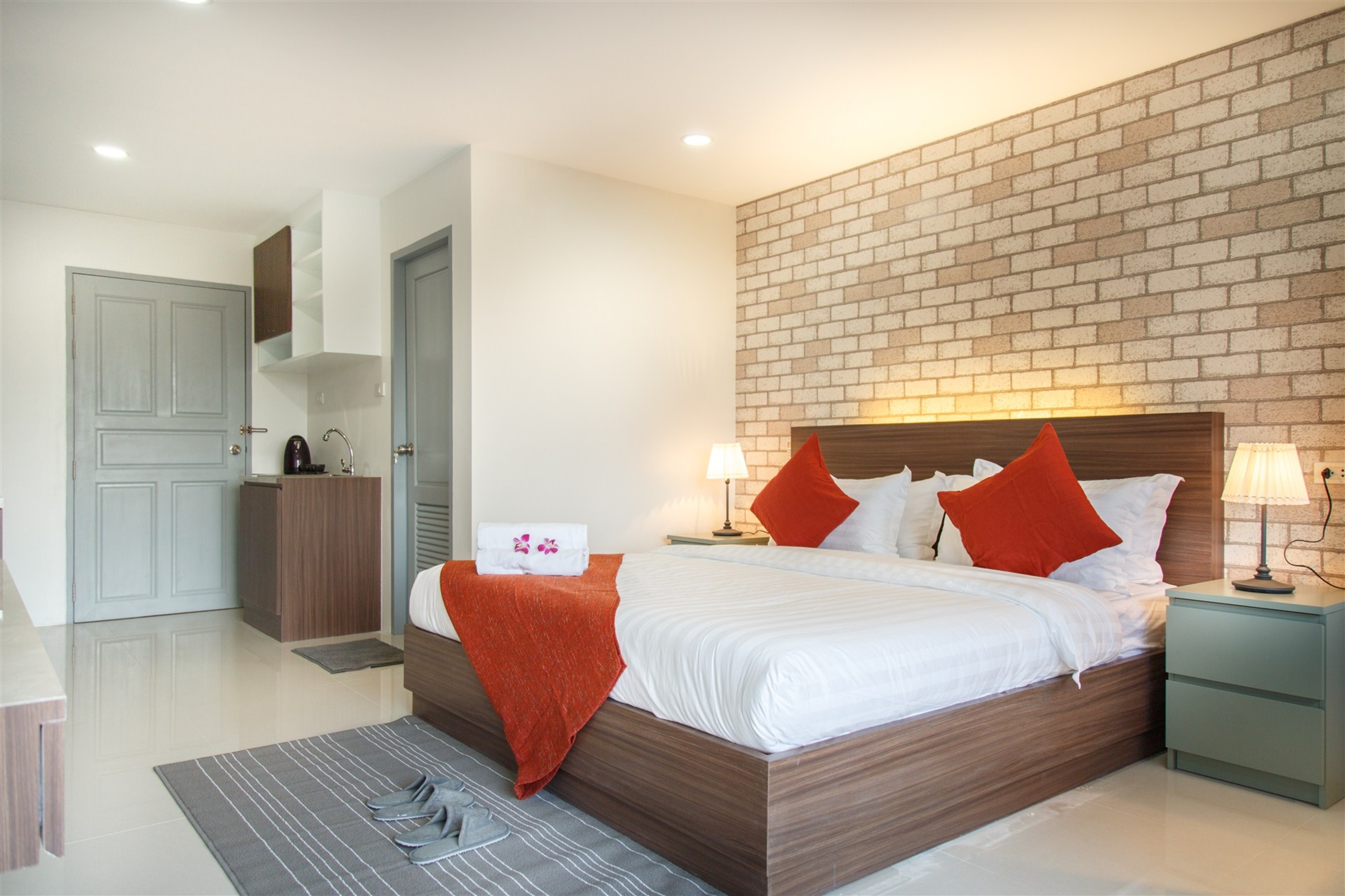 Double Deluxe King Bed