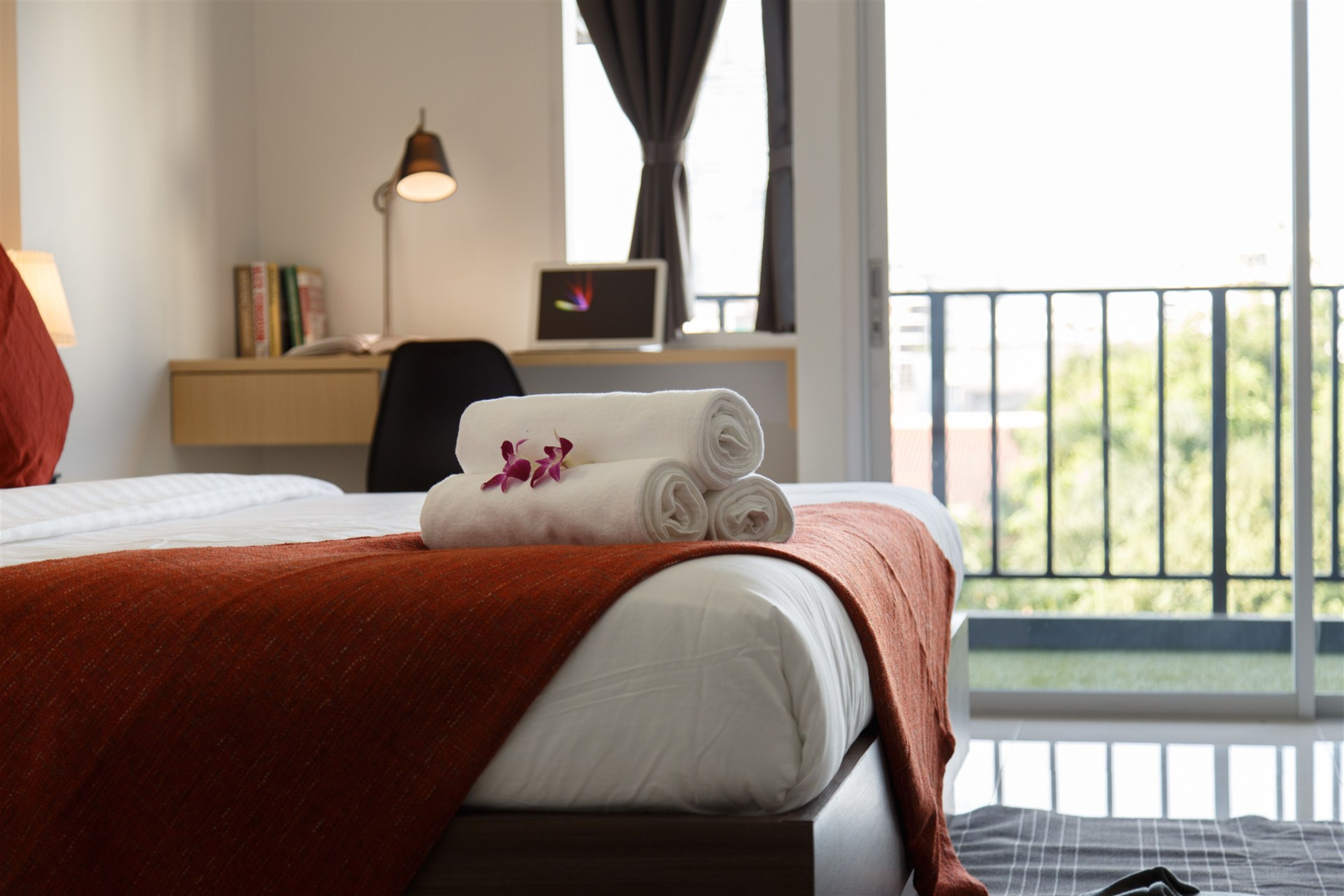 Double Deluxe King Bed