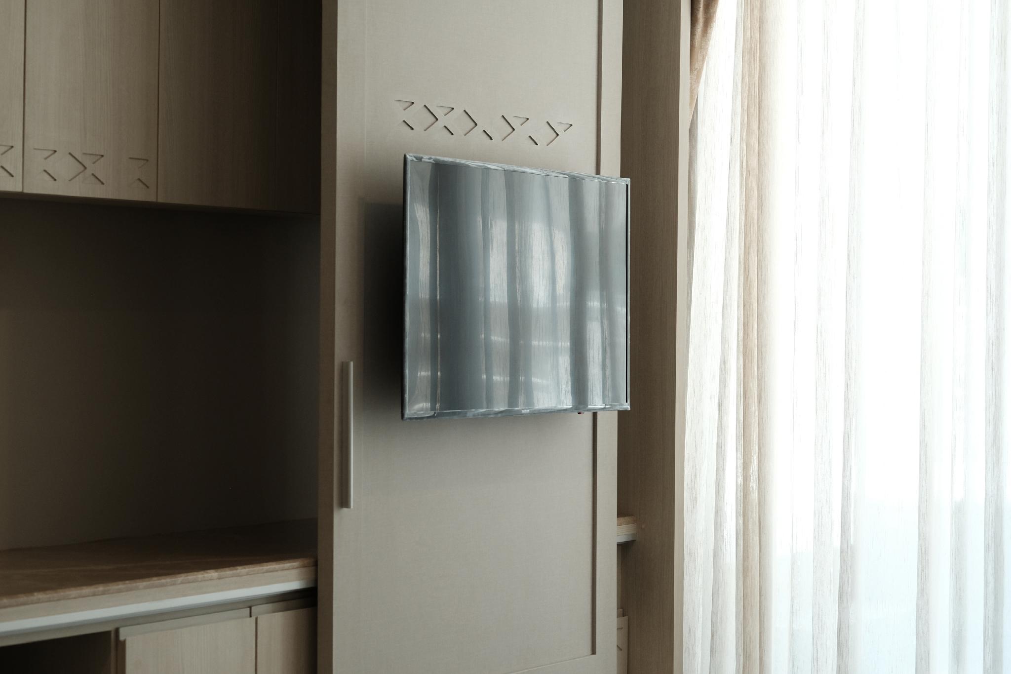 Twin Deluxe Pool View