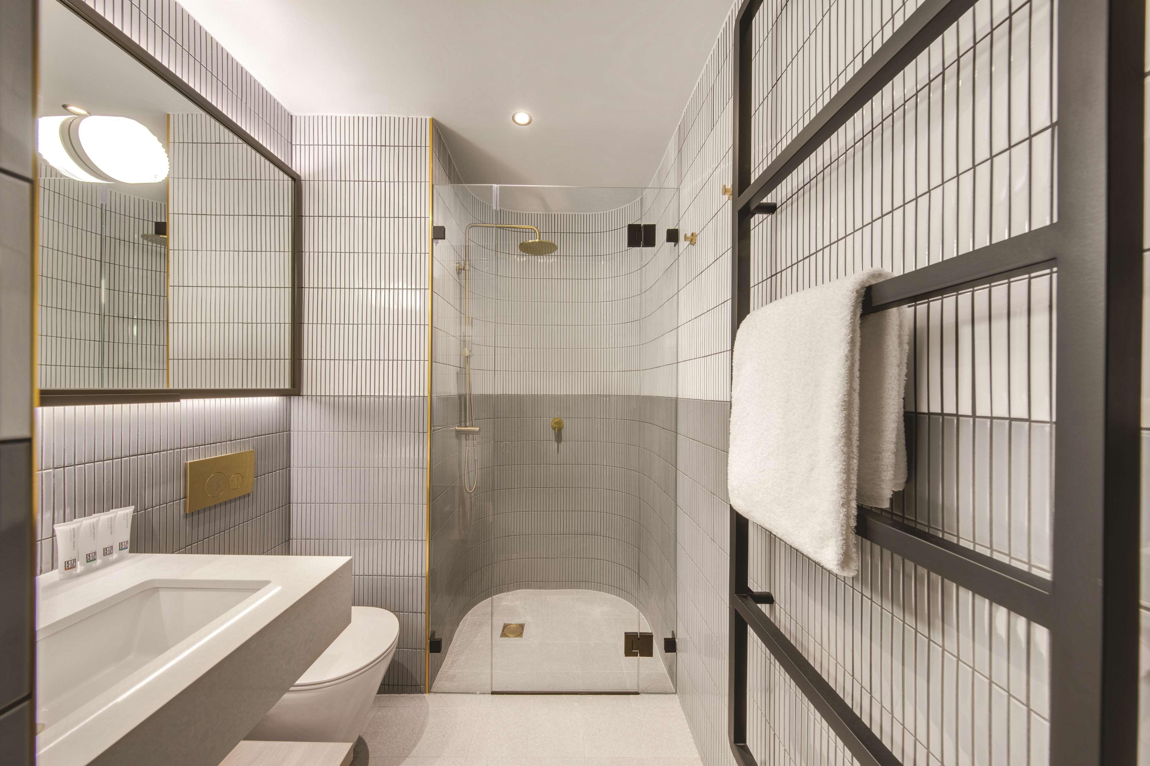 Double or Twin Deluxe