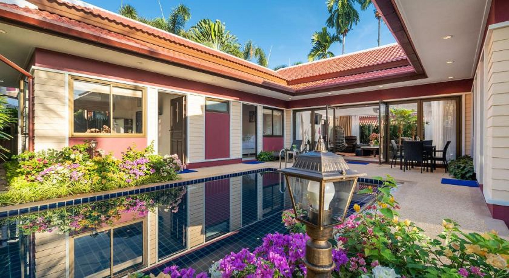 Villa Four Bedrooms with Private Pool