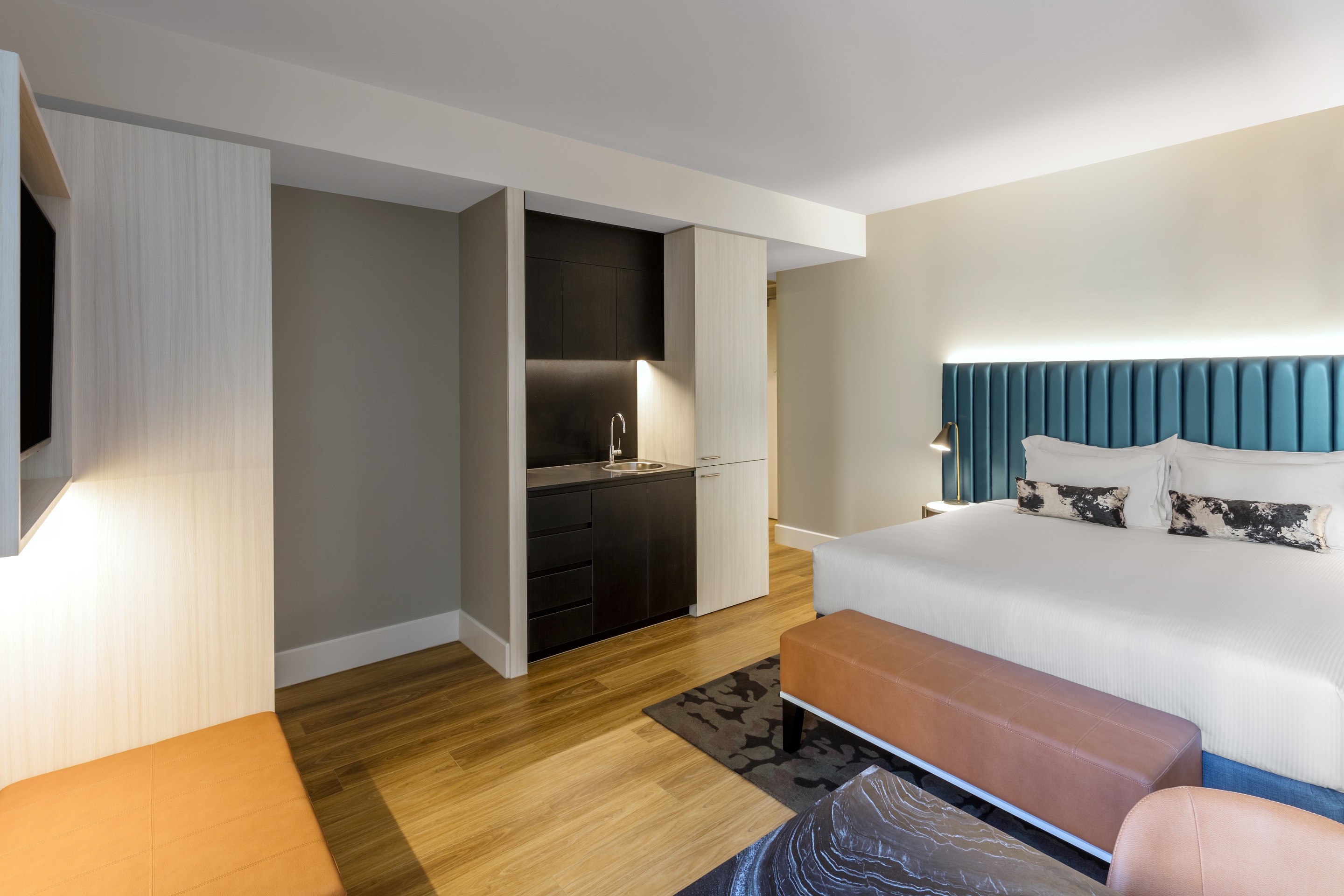 Studio Premier King Bed