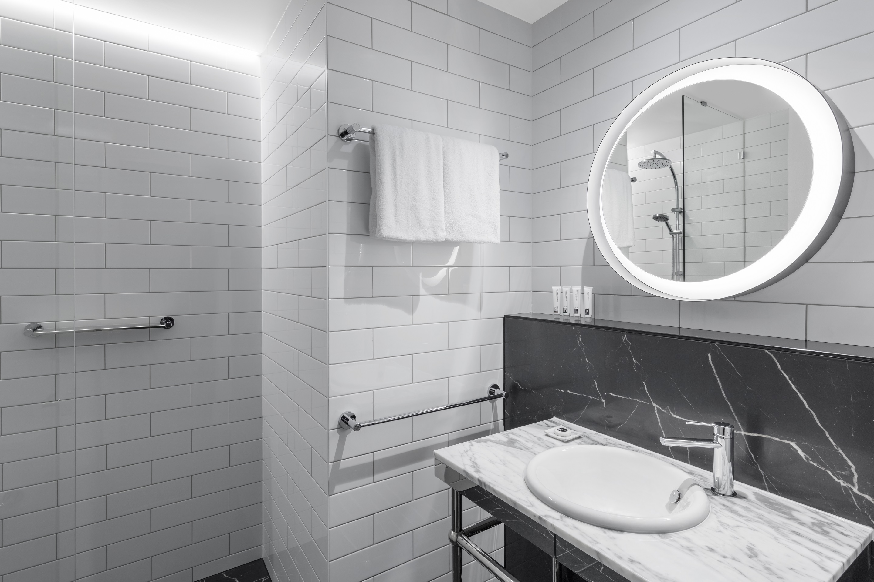 Studio Premier King Bed