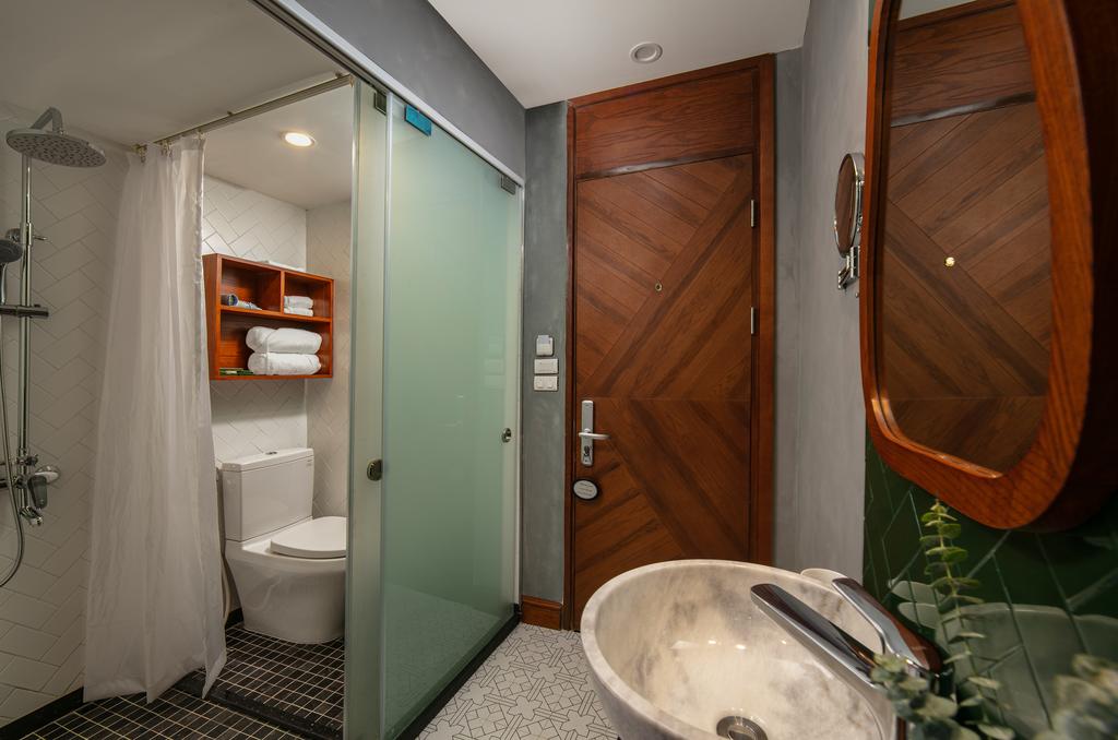 Double or Twin Standard