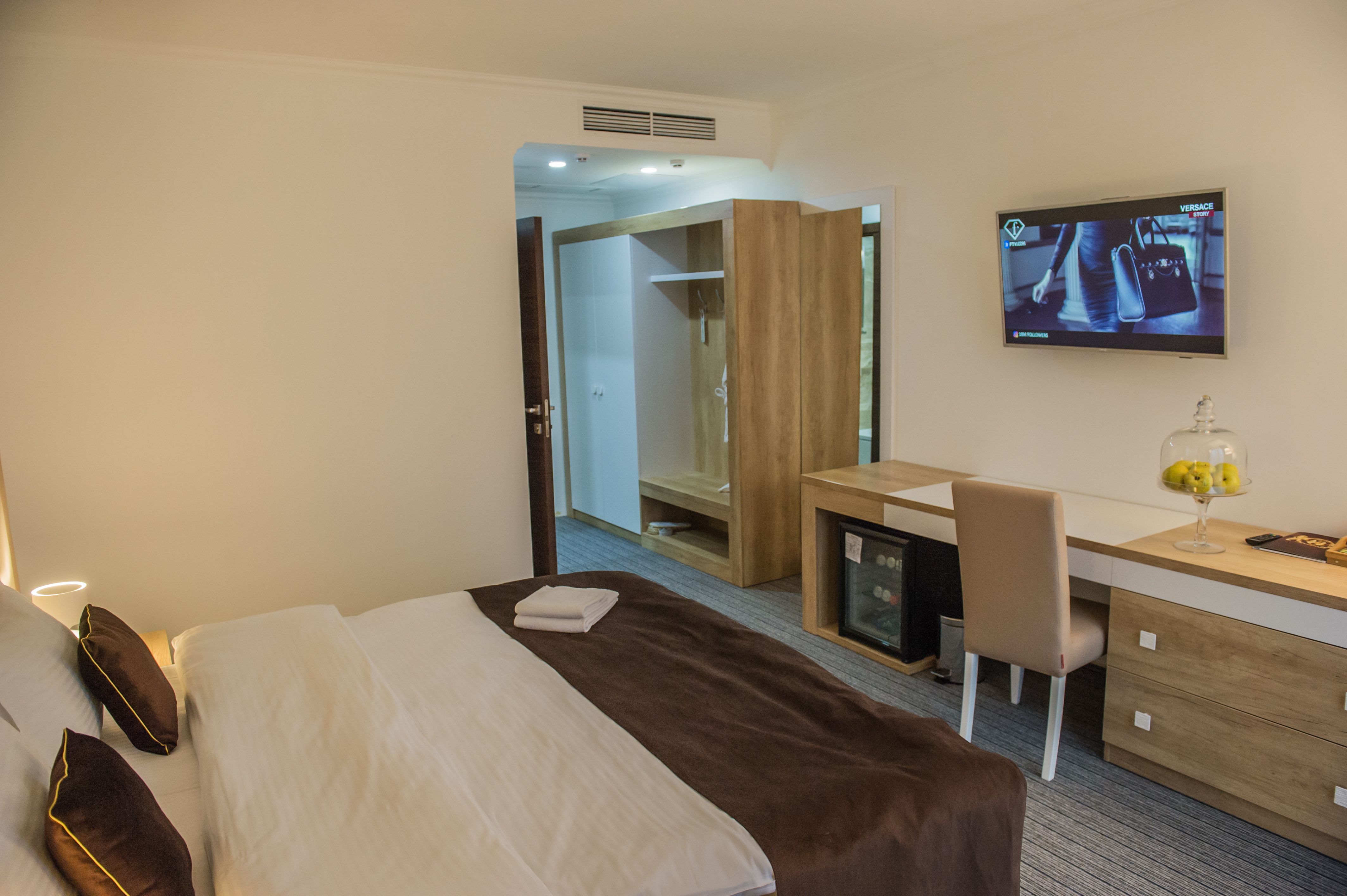 Double King Size Bed