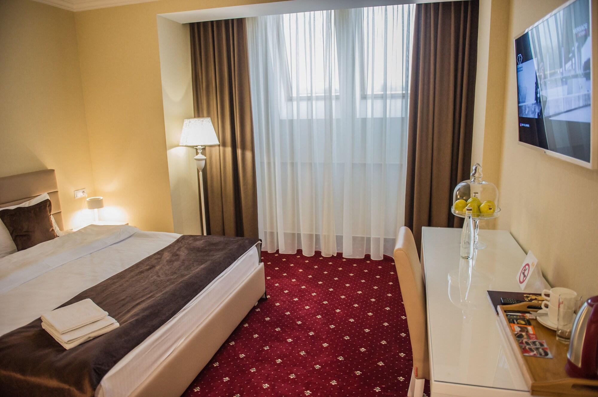 Double King Size Bed