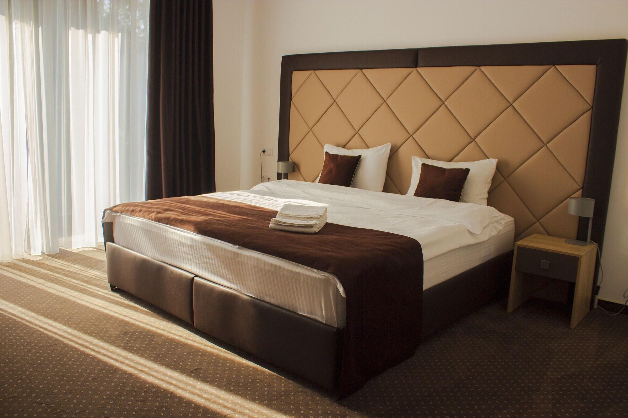 Double King Size Bed