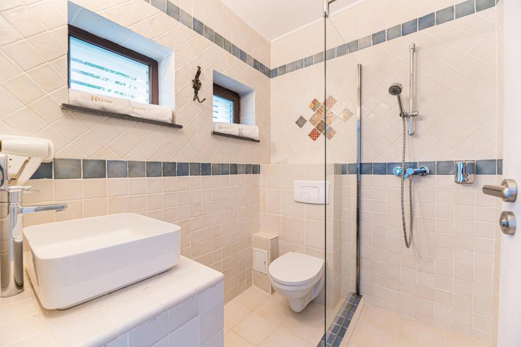 Double or Twin Standard