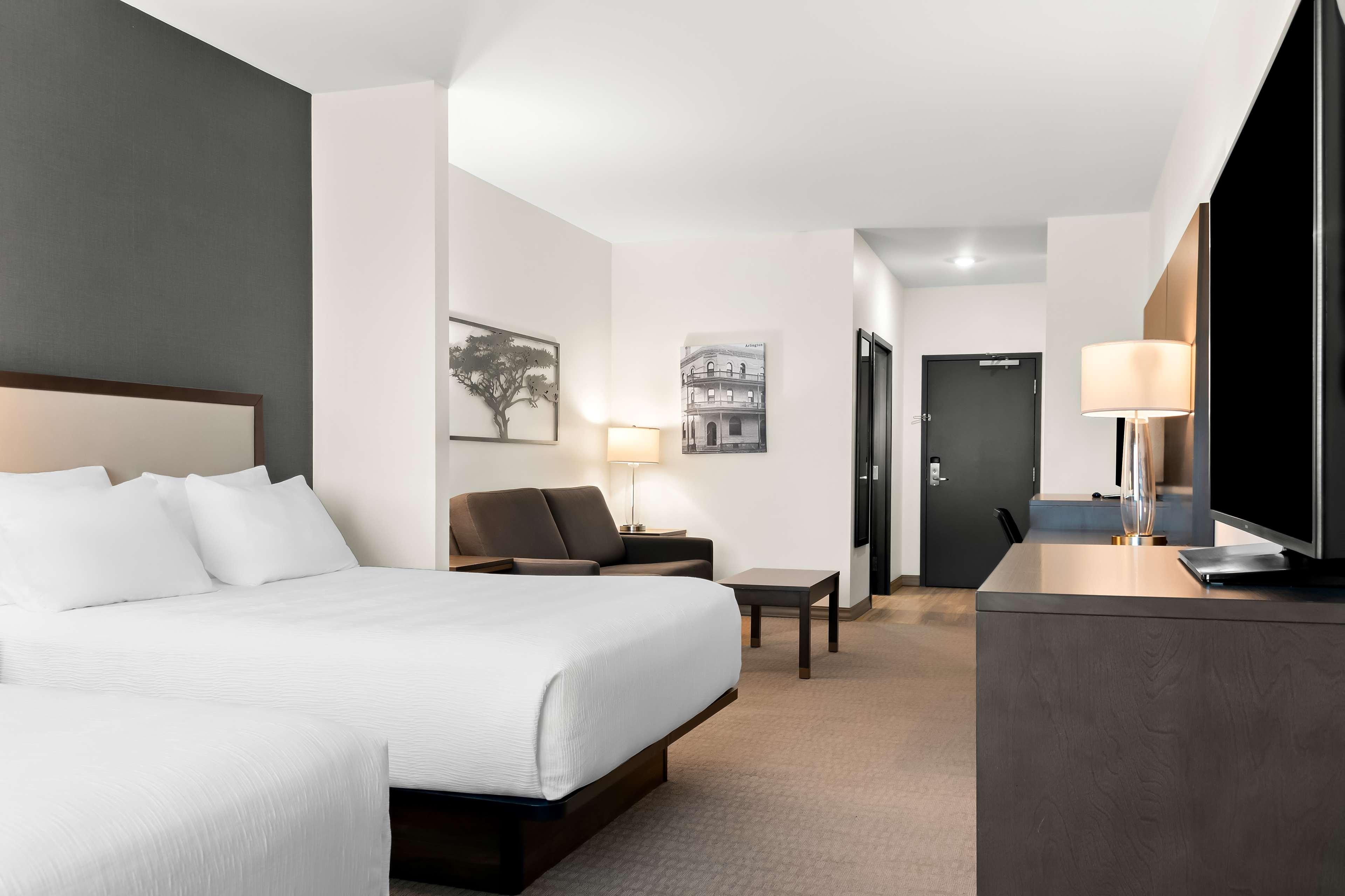 Suite Two Queen Beds