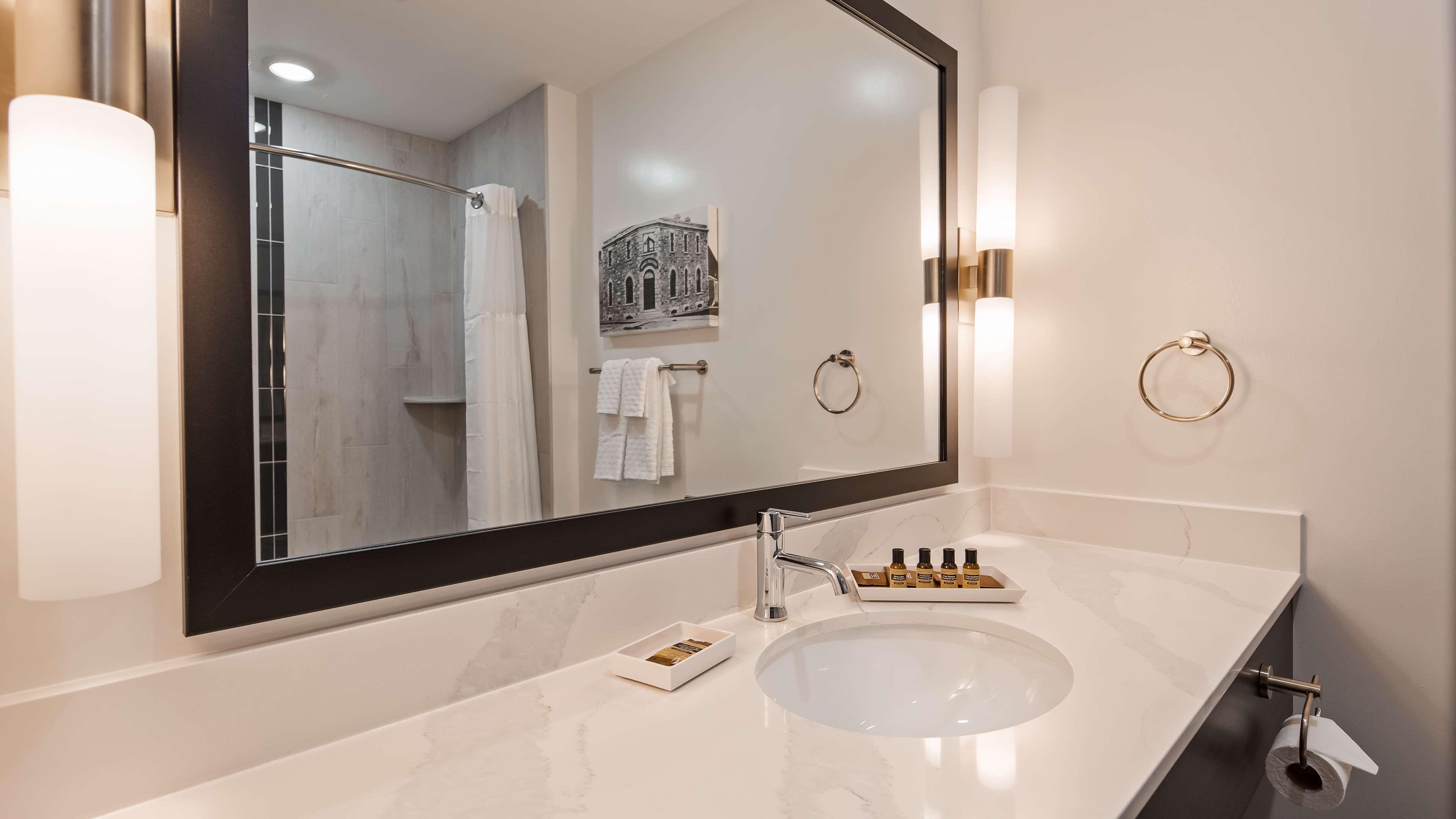 Suite Two Queen Beds