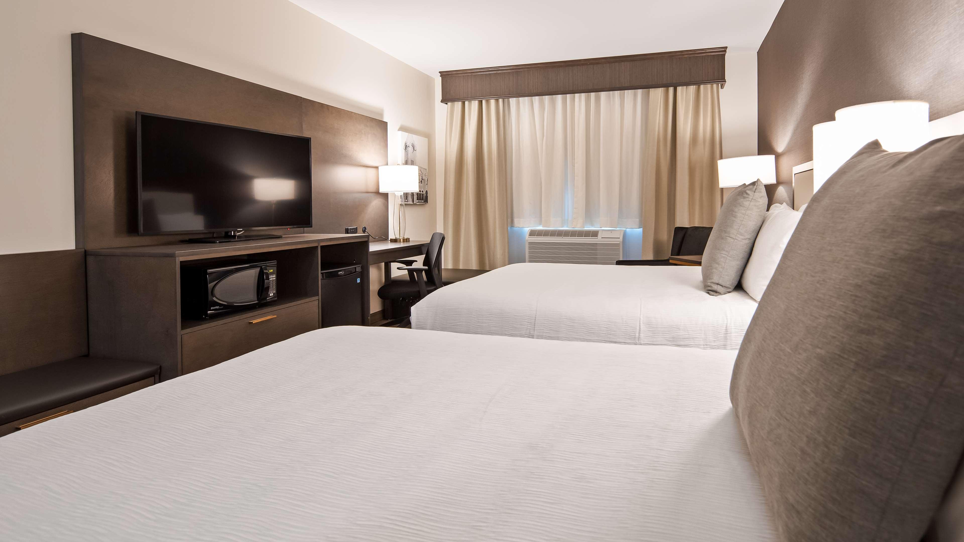 Suite Two Queen Beds