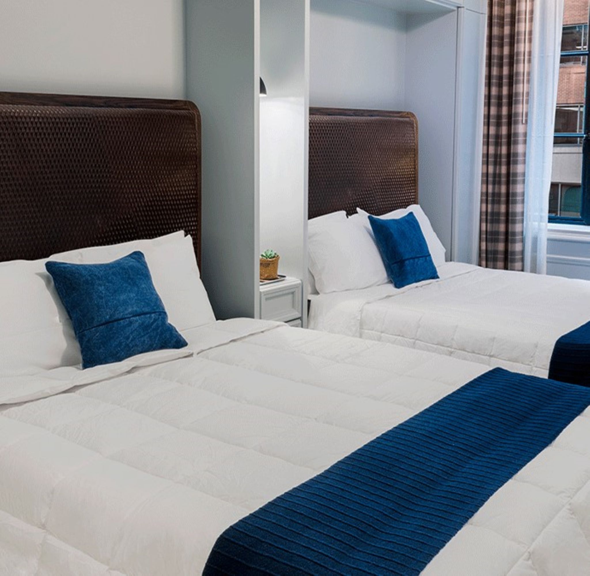 Room Premium Queen Bed