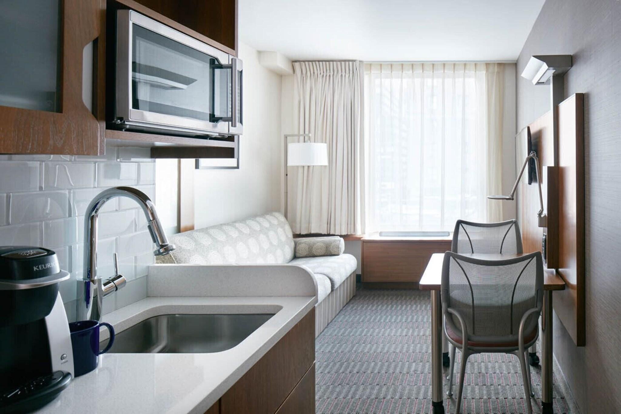 Suite with Kitchenette