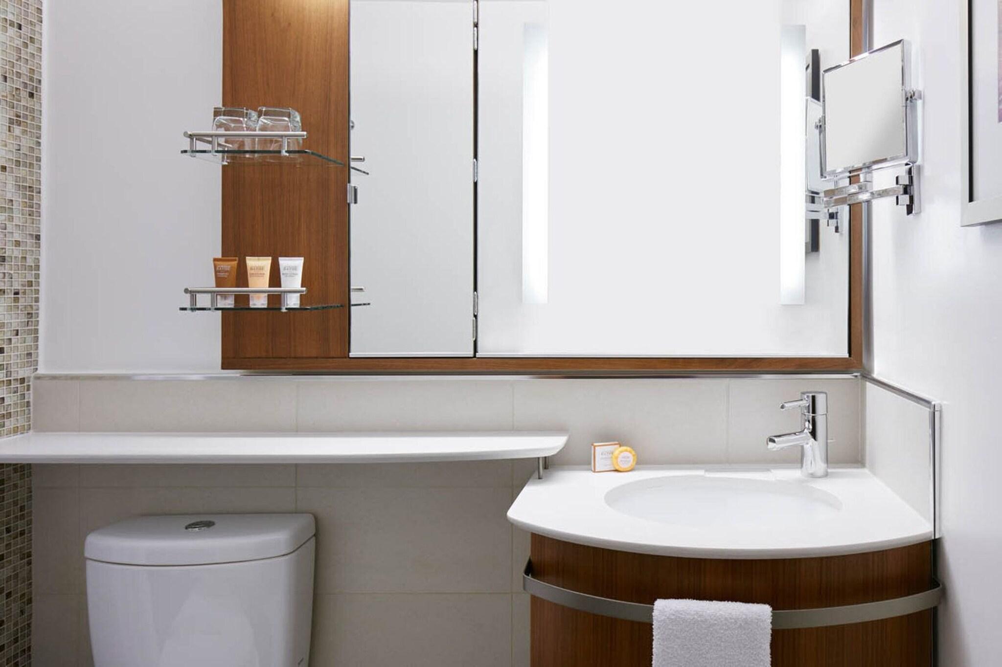 Suite with Kitchenette