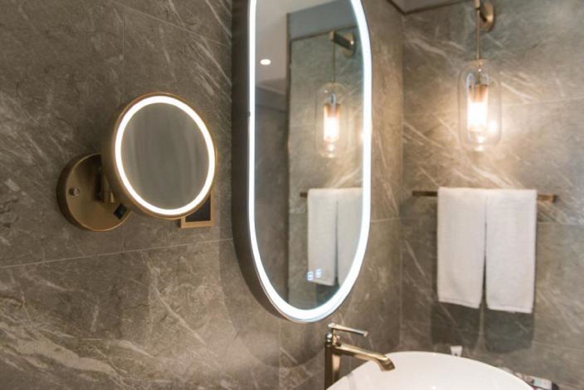 Double Superior Queen Bed