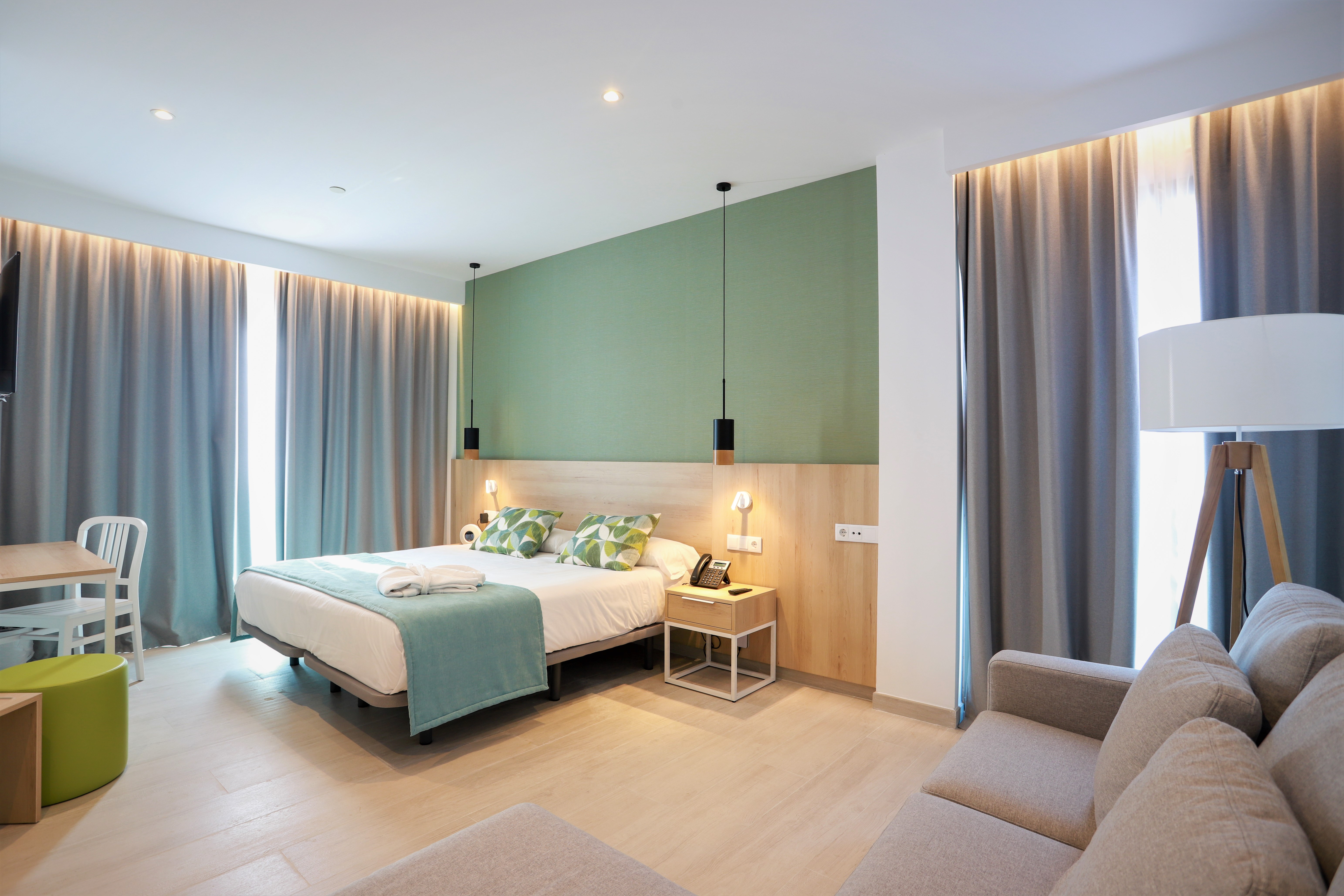 Double Single Superior