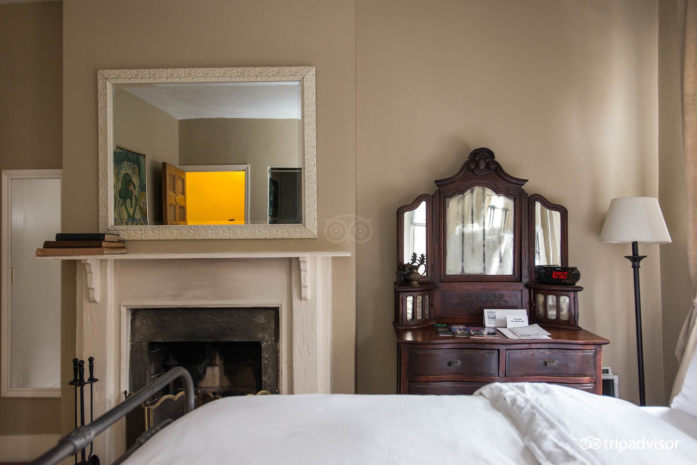 Studio Premier City View