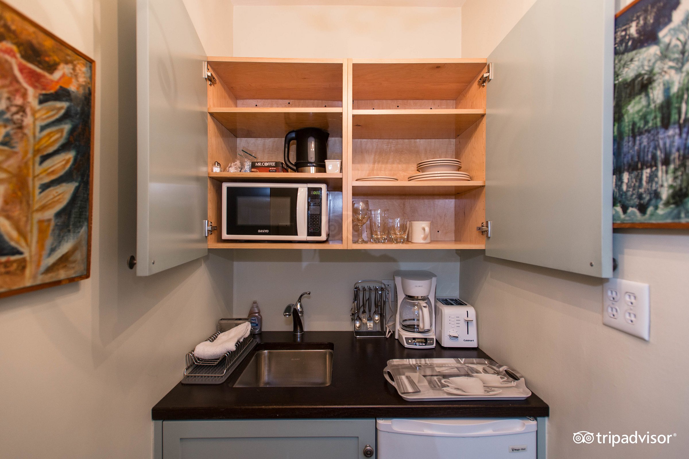 Studio Premier City View