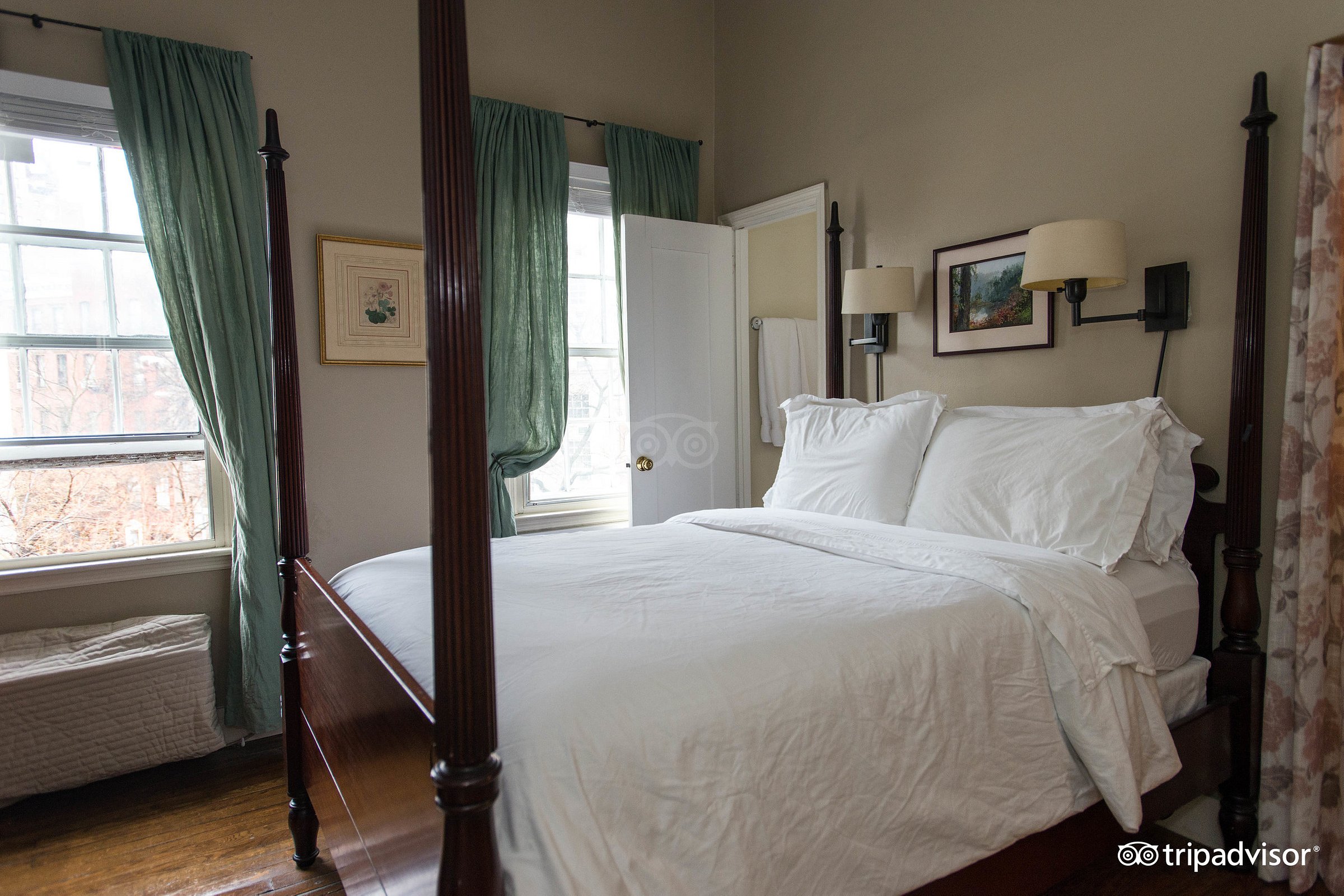 Studio Premium City View