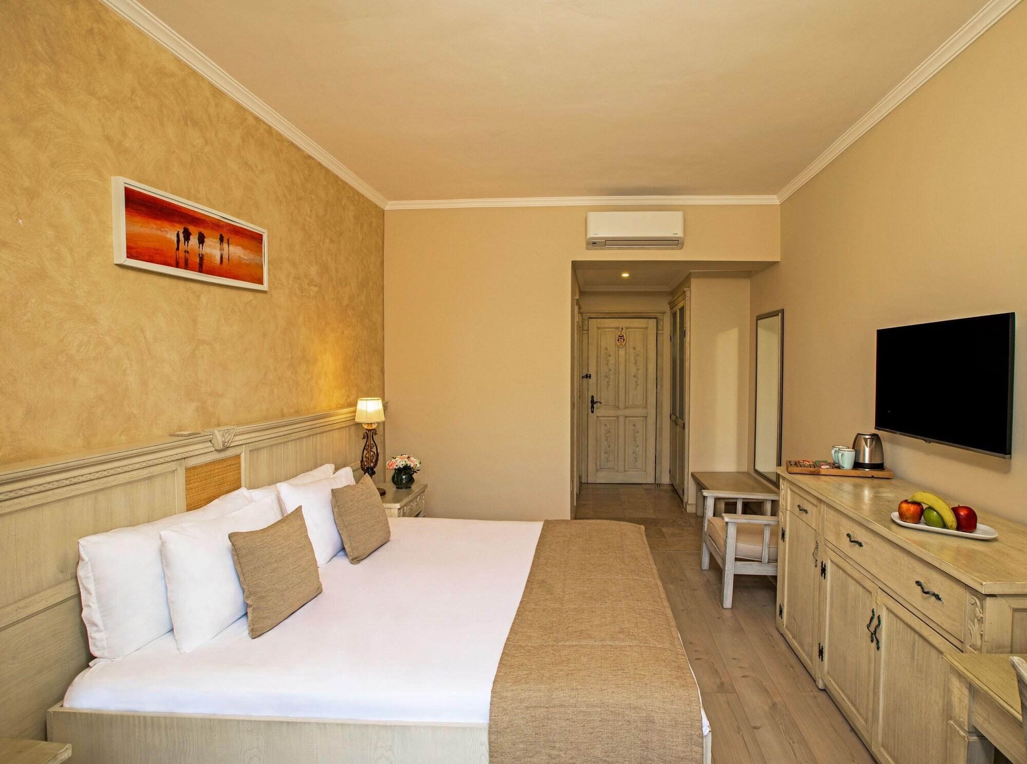 Double Deluxe with Terrace