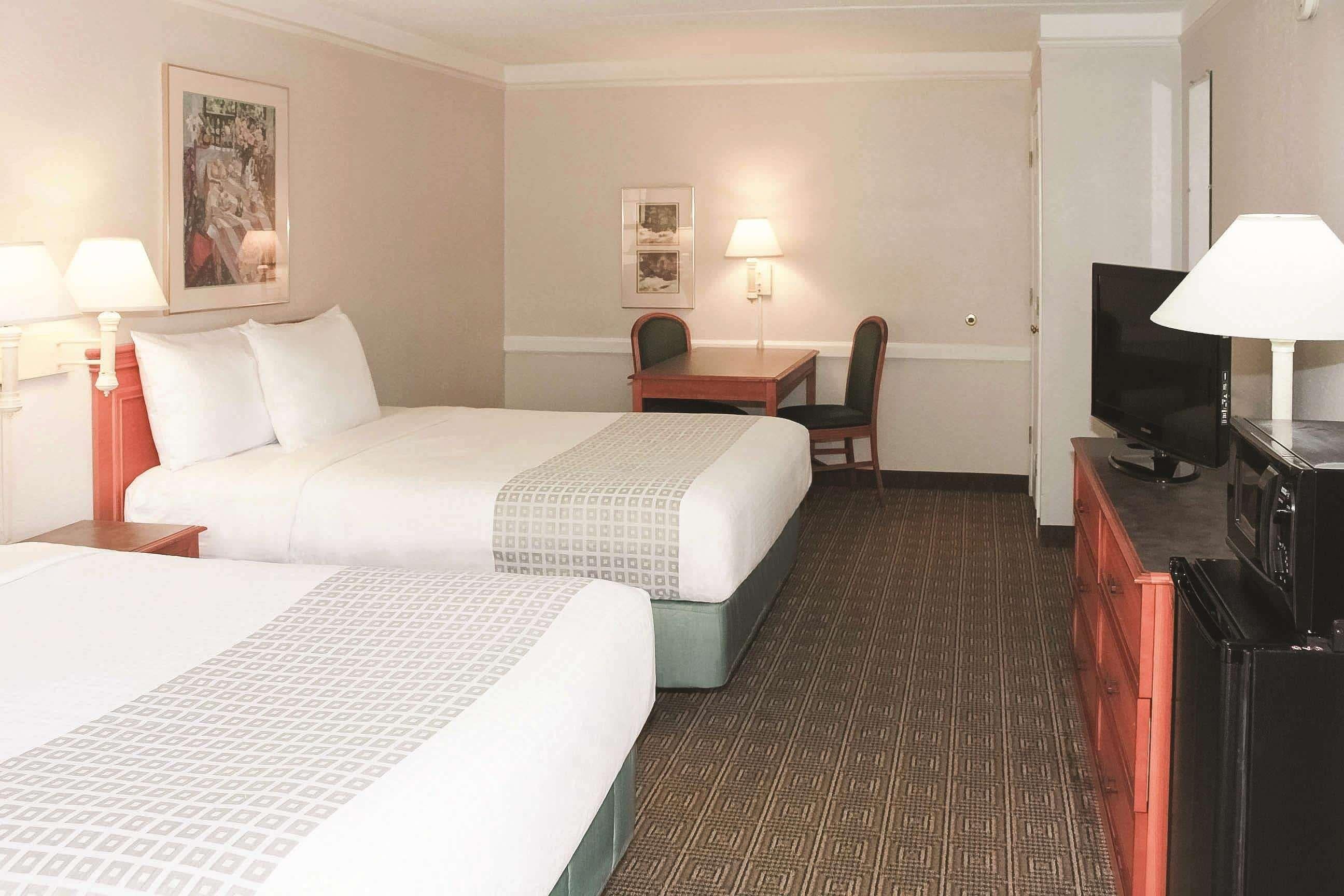 Room Two Double Beds Non Smoking