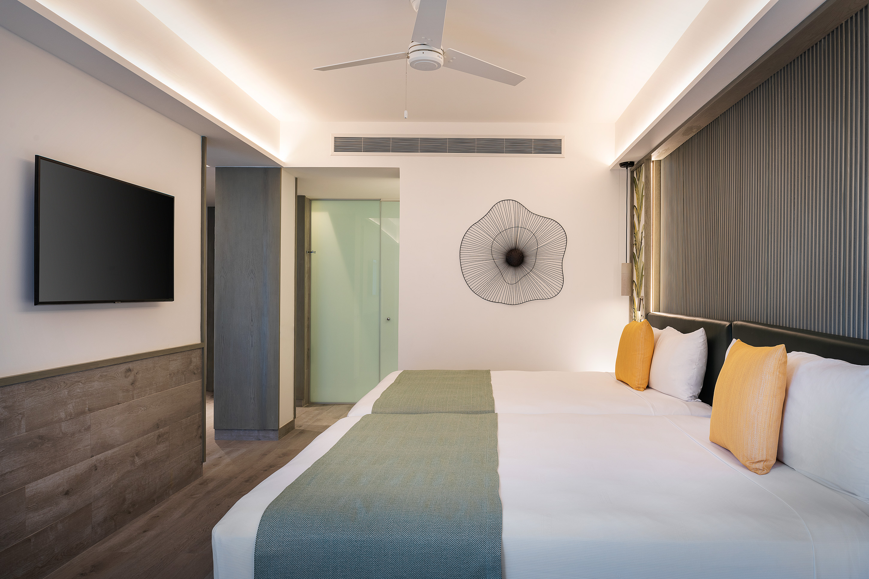 Family Room Capacity 5