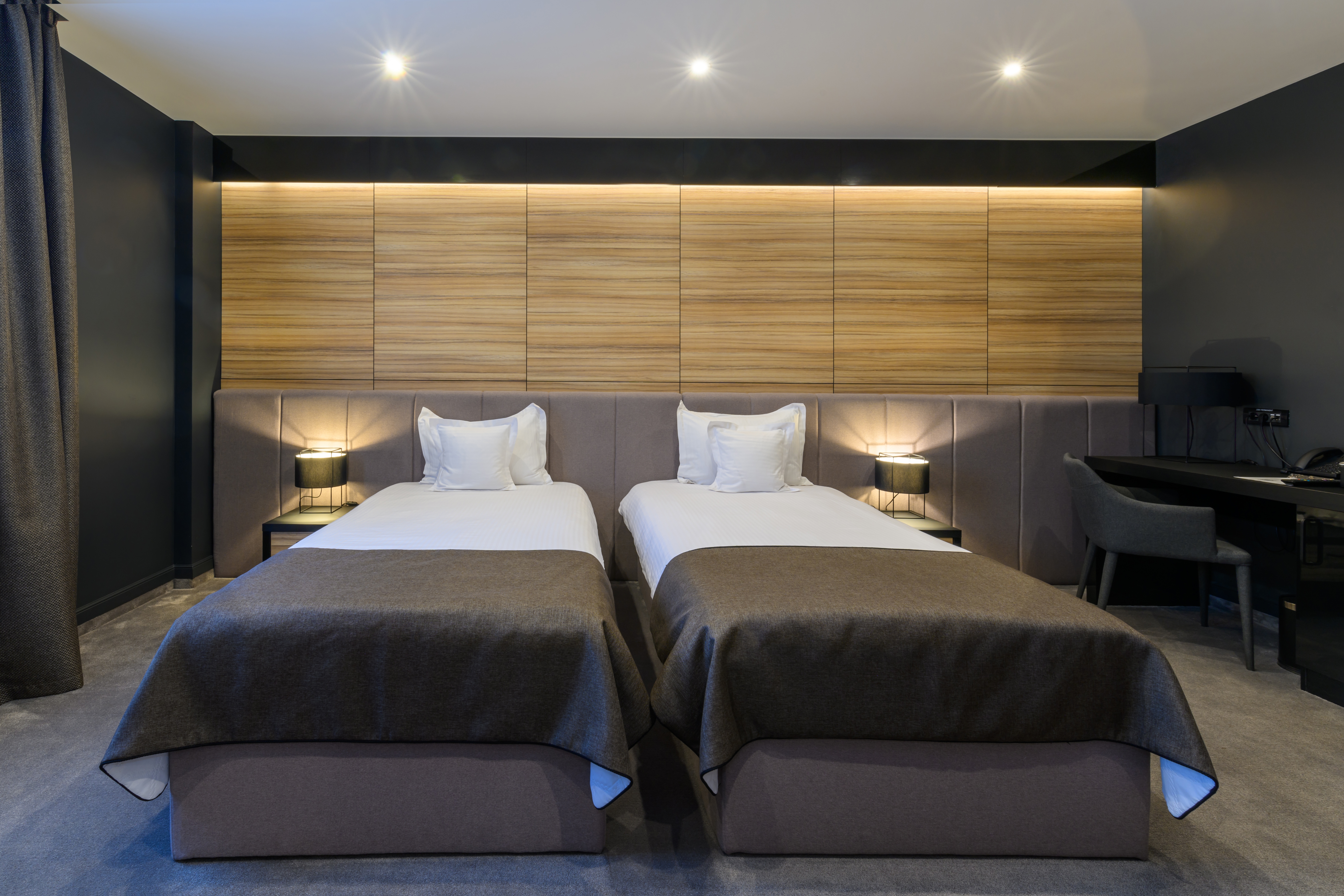 Double or Twin Deluxe