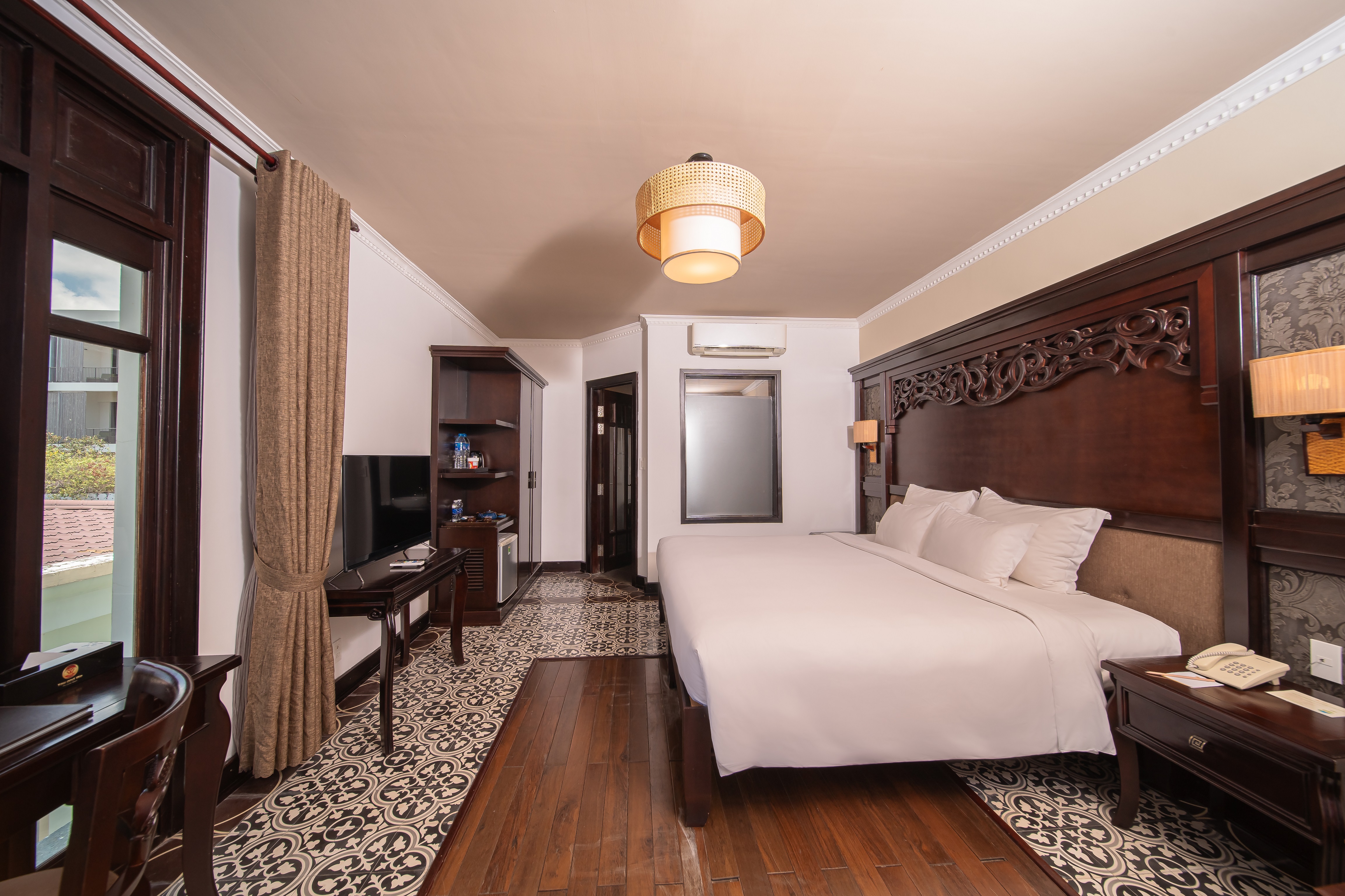 Twin Deluxe with Balcony