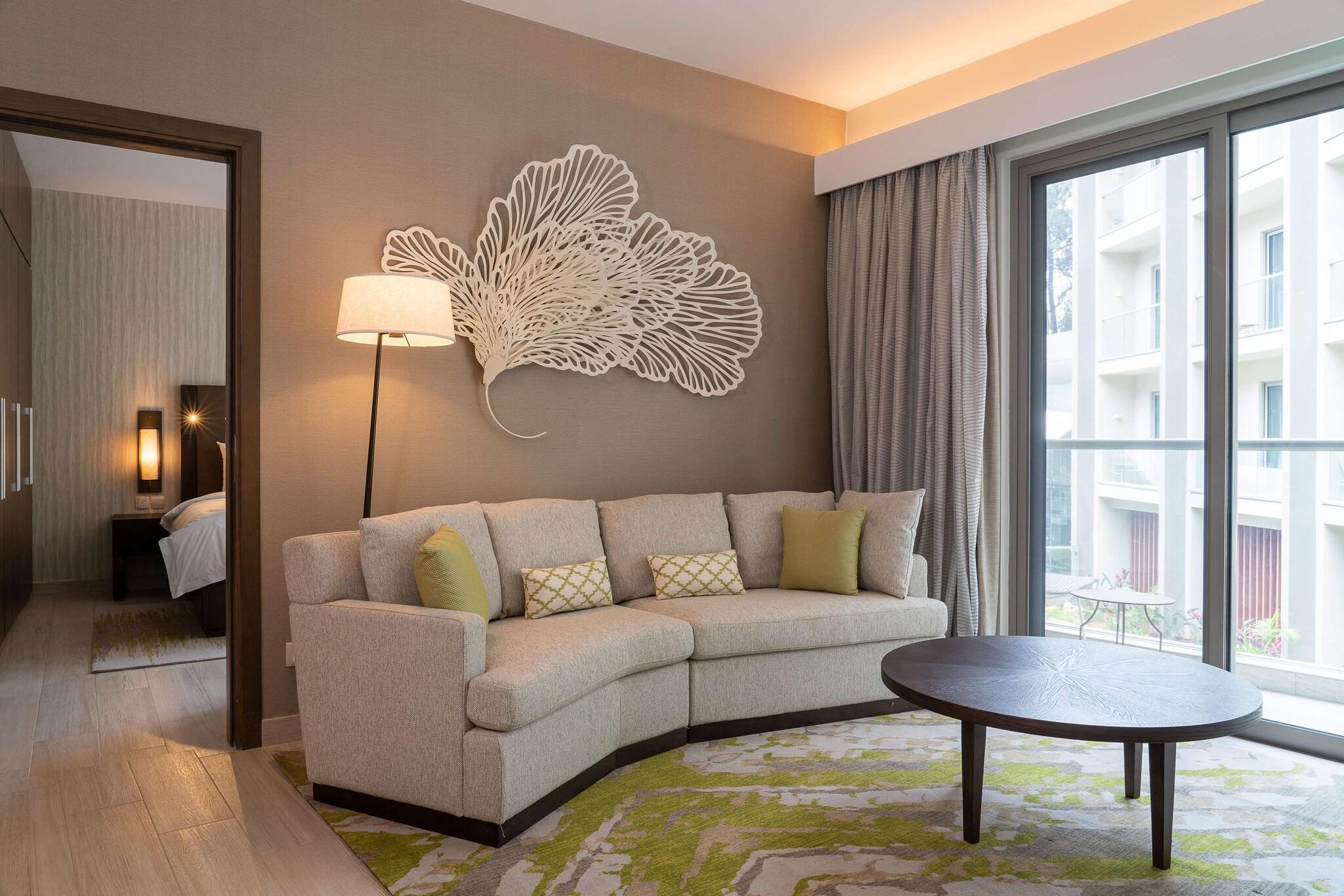 Suite King Bed One Bedroom 