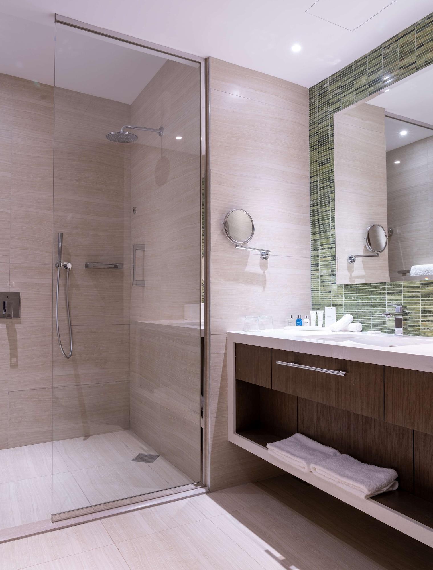 Junior Suite King Size Bed