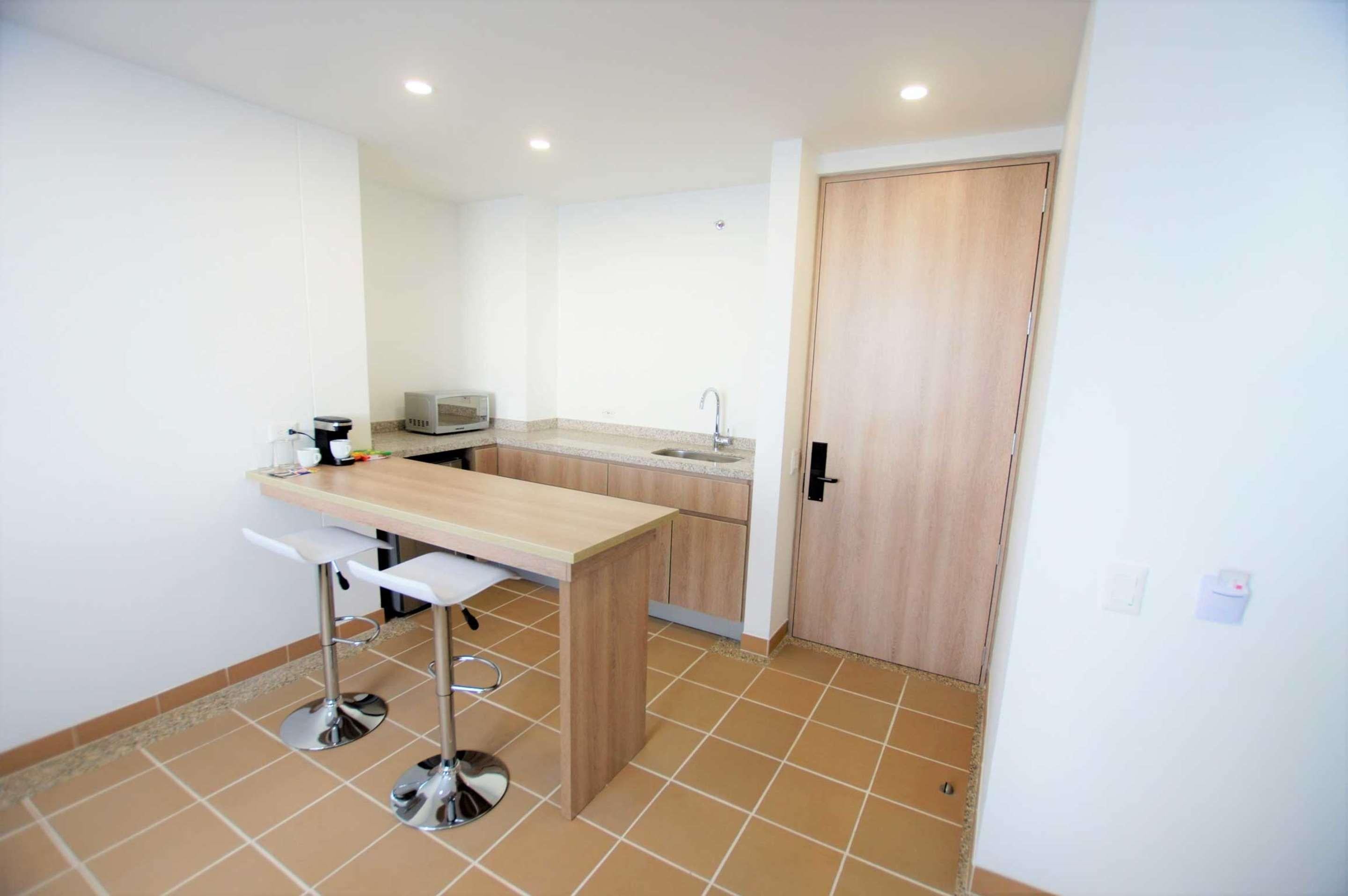 Suite Queen Bed Non Smoking