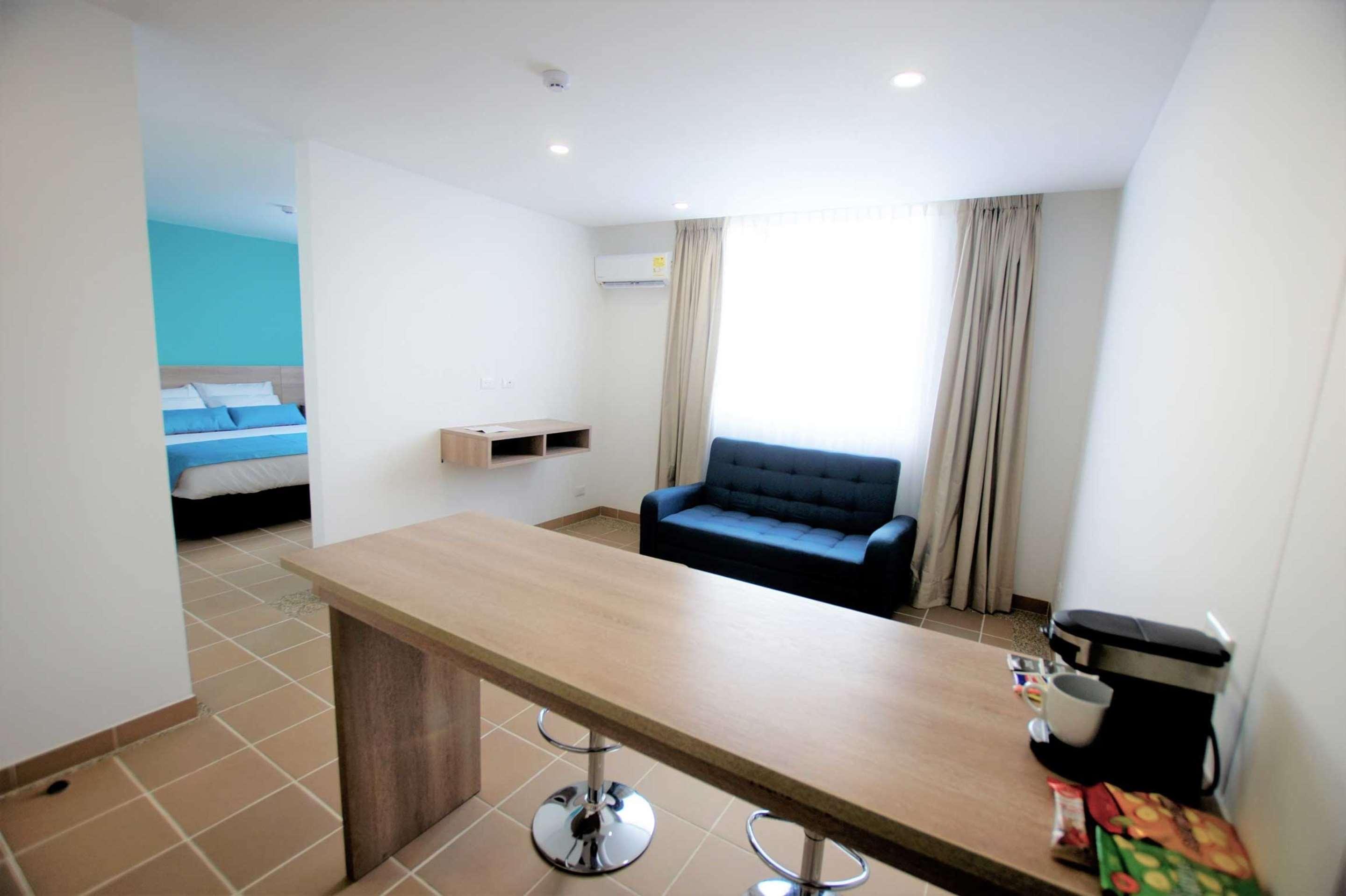 Suite Queen Bed Non Smoking