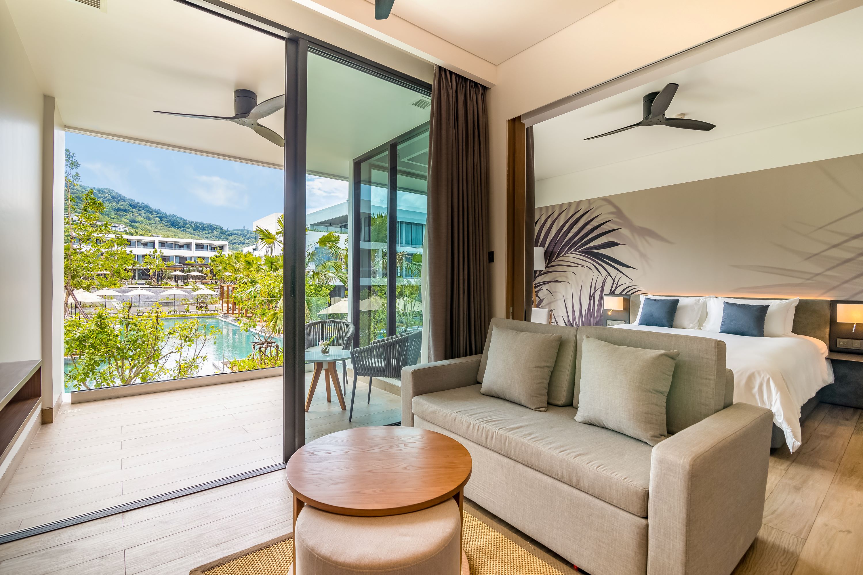 Suite Pool View One Bedroom