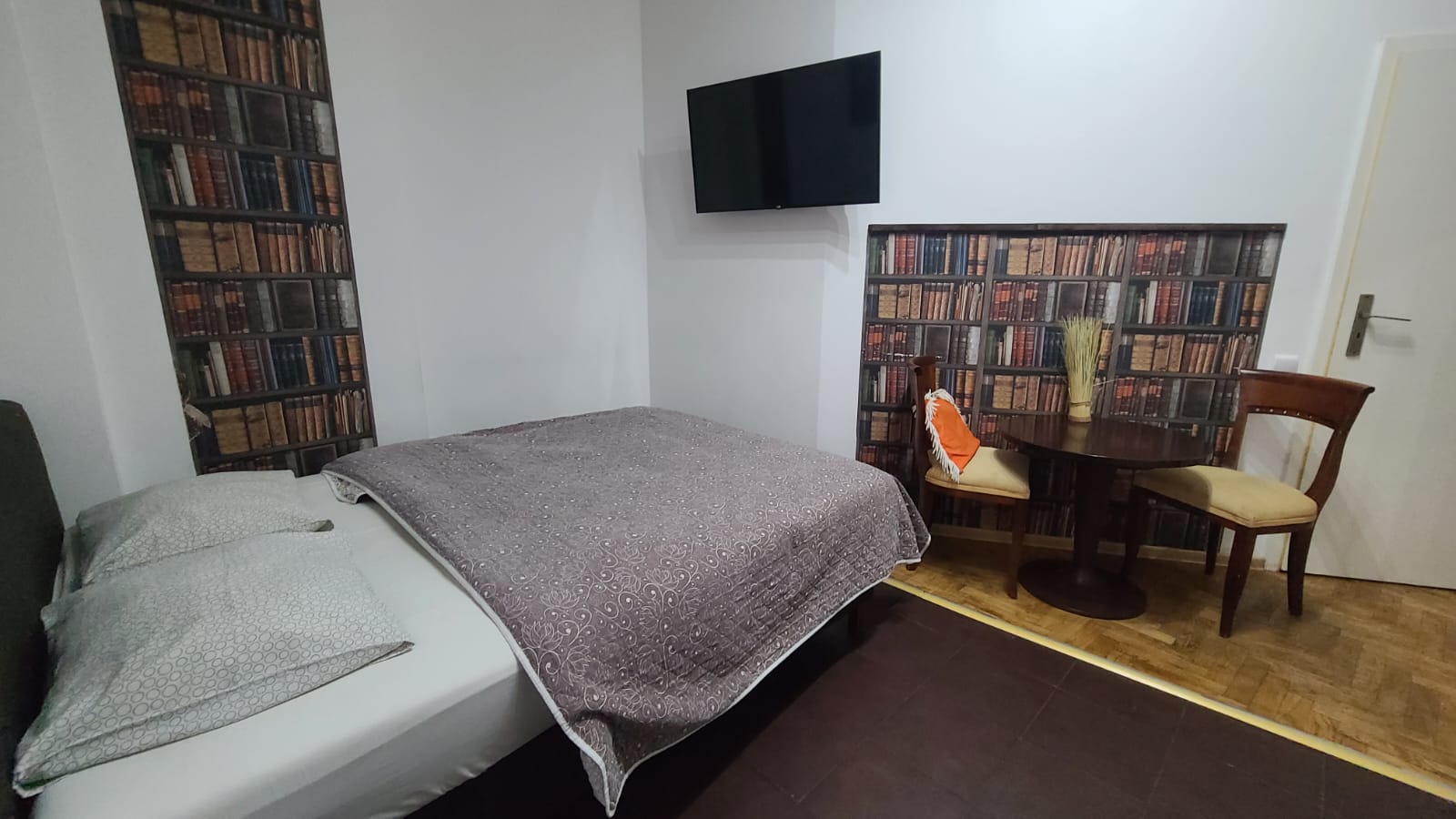 Double One Bedroom One Bathroom