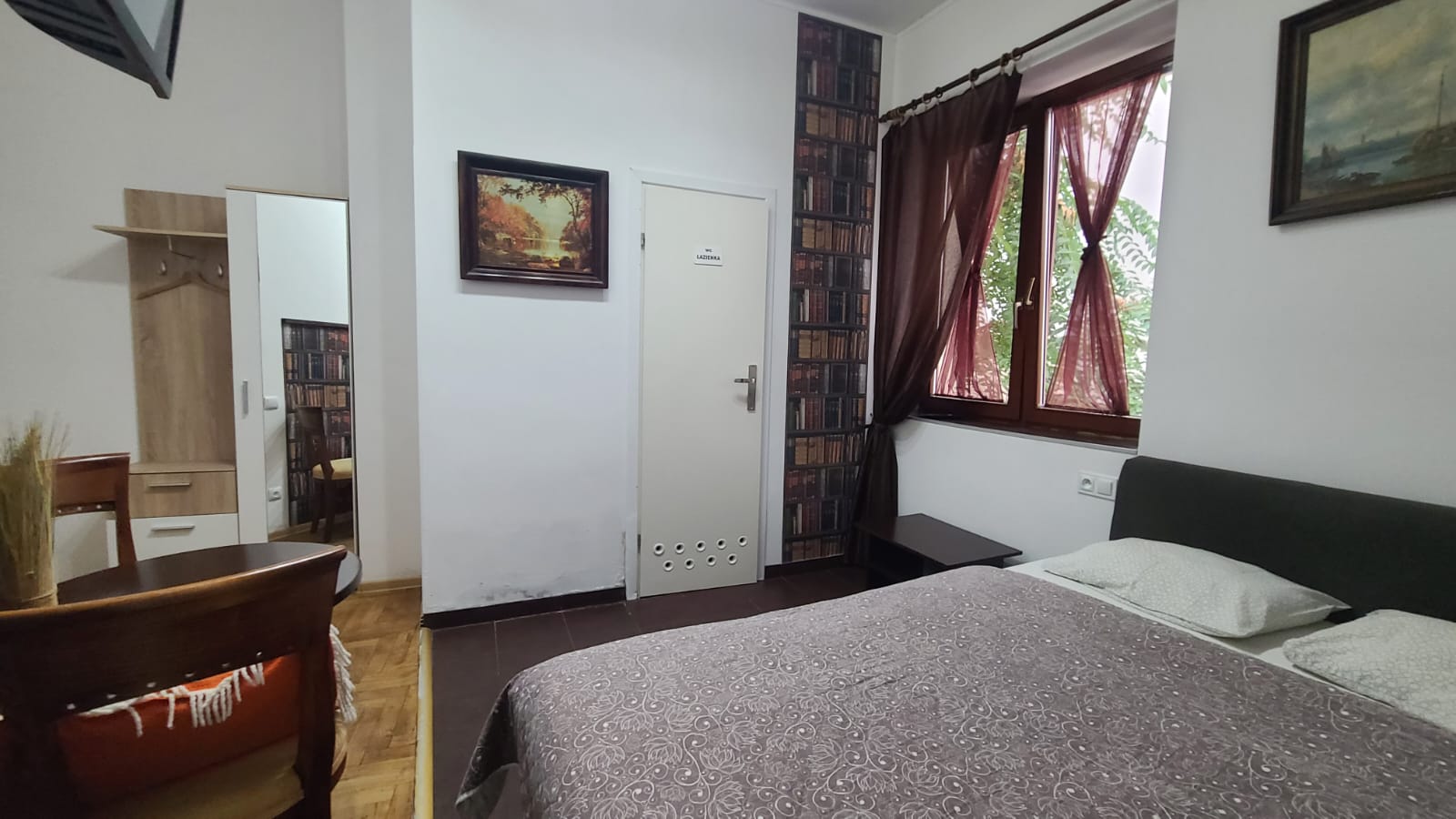 Double One Bedroom One Bathroom