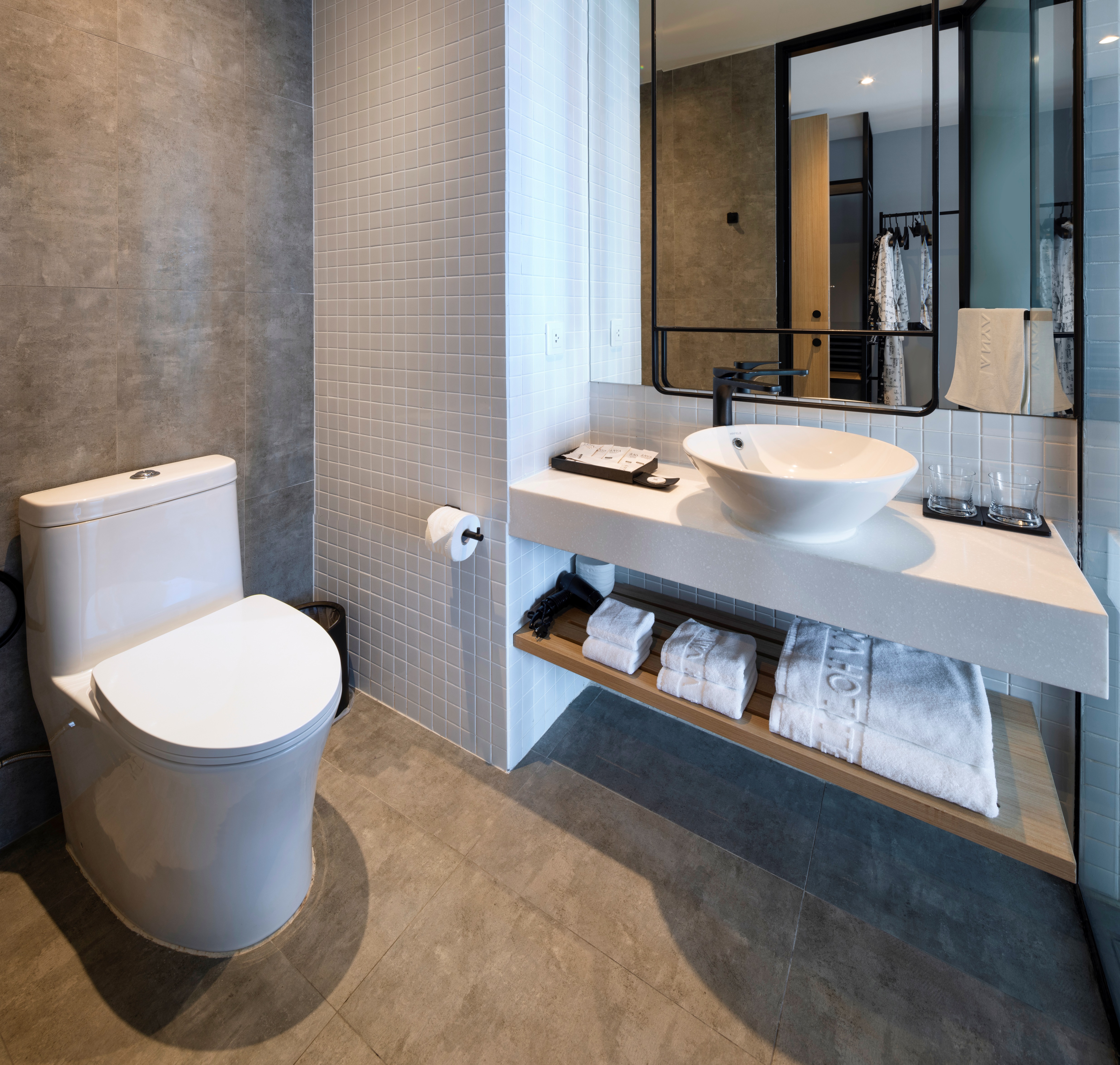 Twin Deluxe with Views